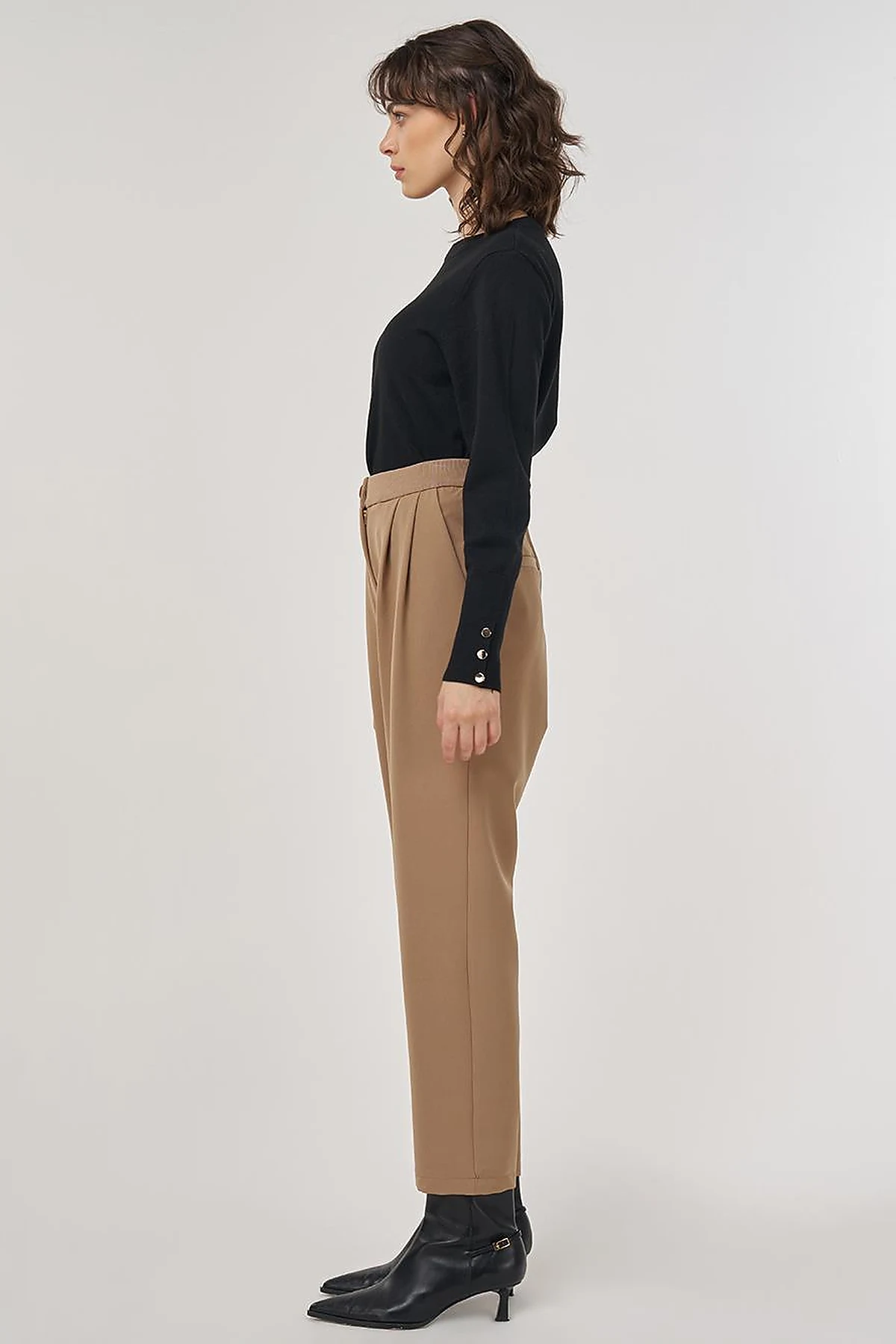 Double-Pleated Trousers in Dark Taupe