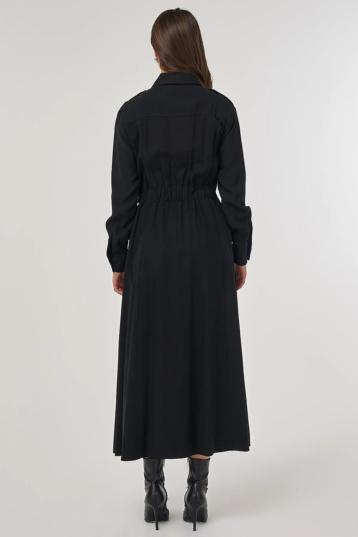Pocket-Detail Rayon Dress – Black