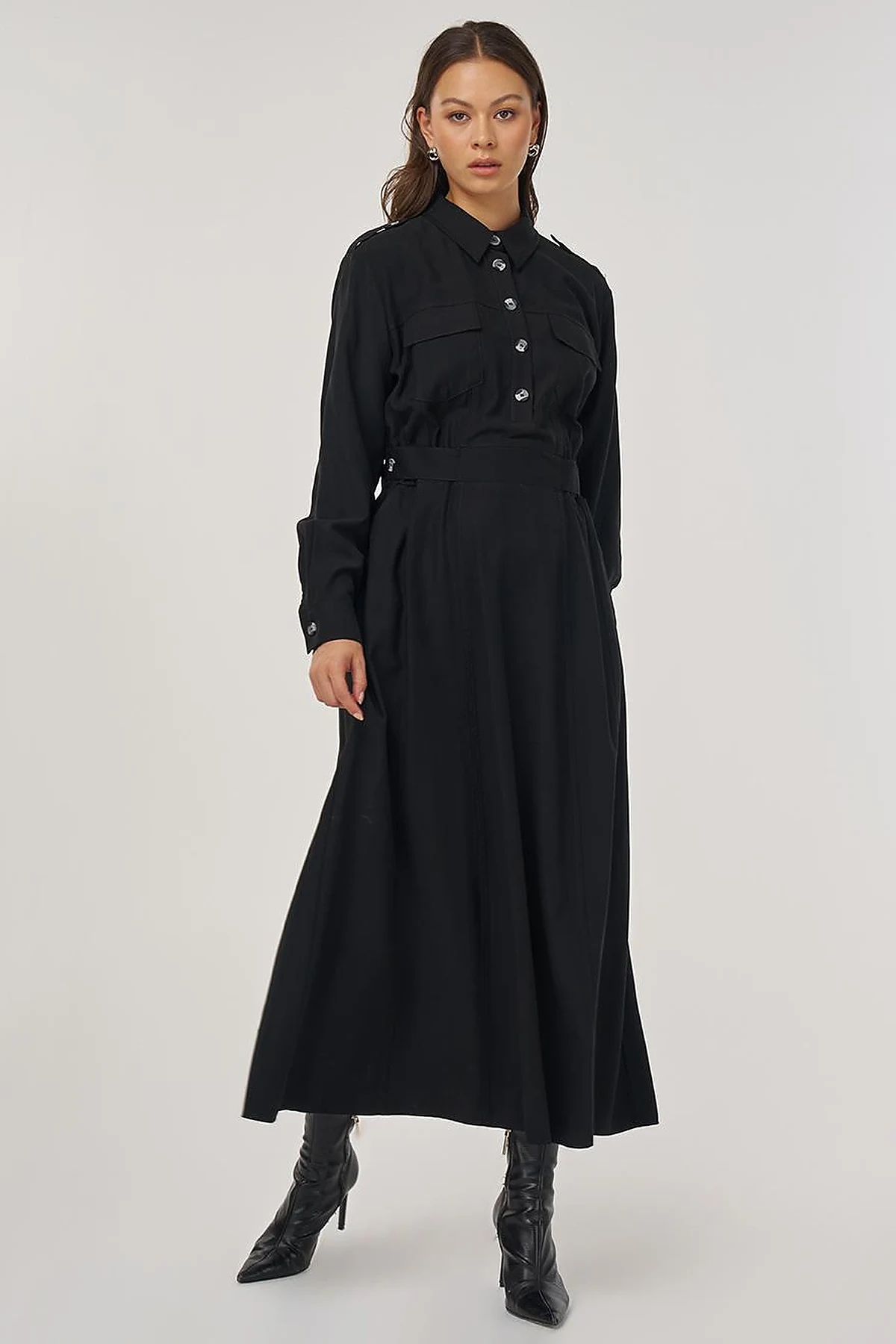 Pocket-Detail Rayon Dress – Black