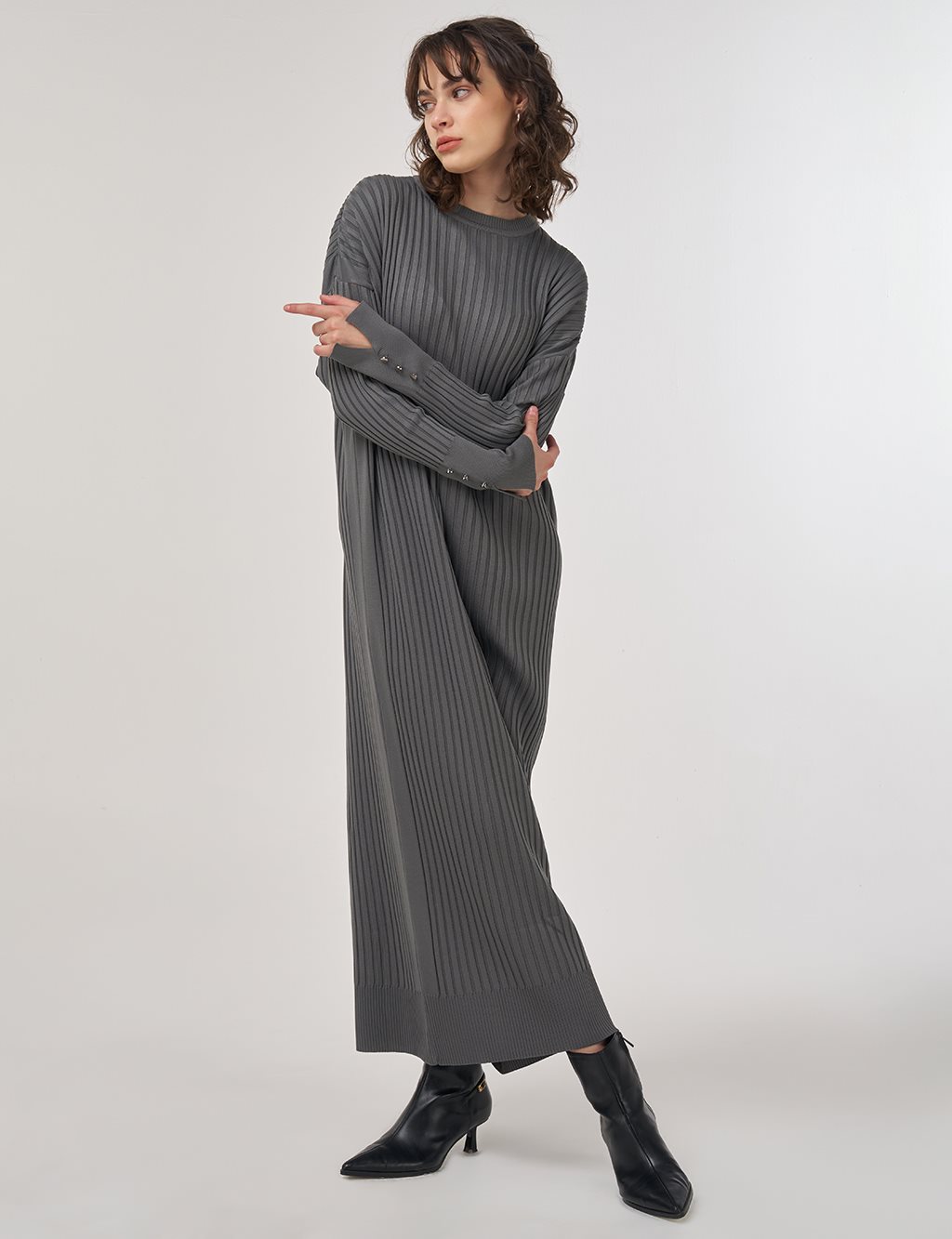 Ribbed Crew Neck Knit Maxi Dress Gray 