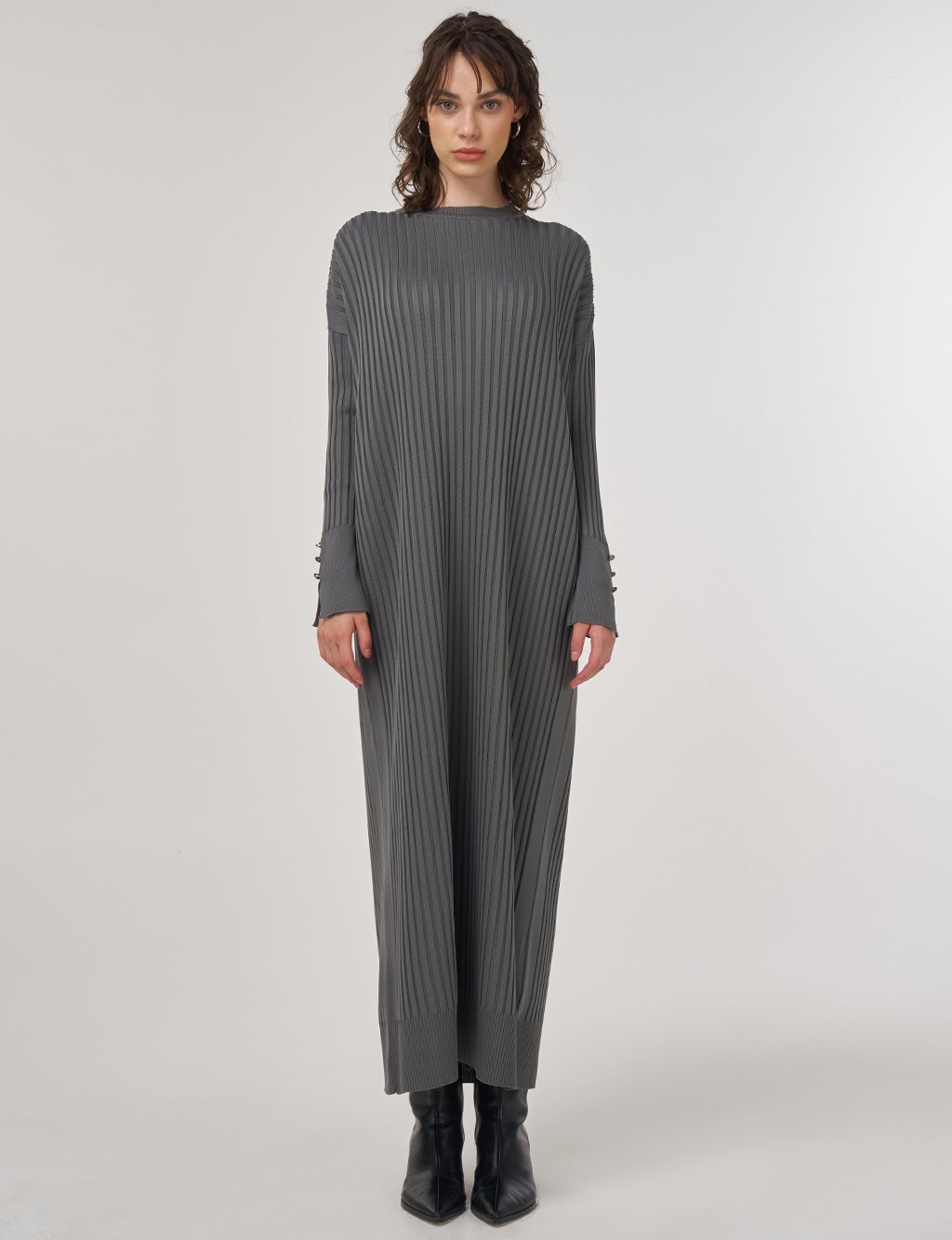 Ribbed Crew Neck Knit Maxi Dress Gray 