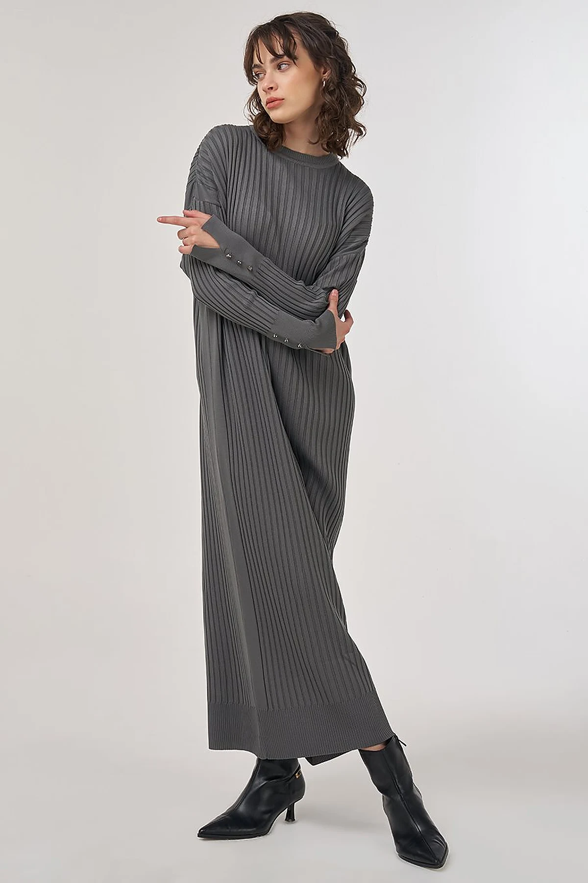 Ribbed Crew Neck Knit Maxi Dress Gray 