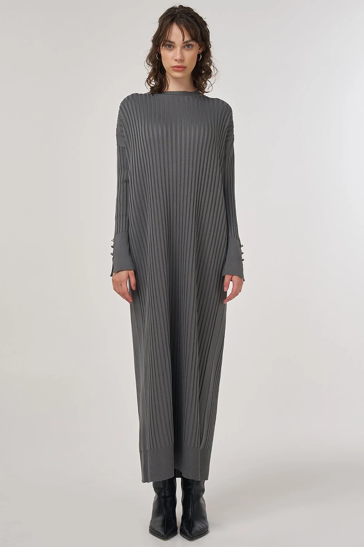 Ribbed Crew Neck Knit Maxi Dress Gray 