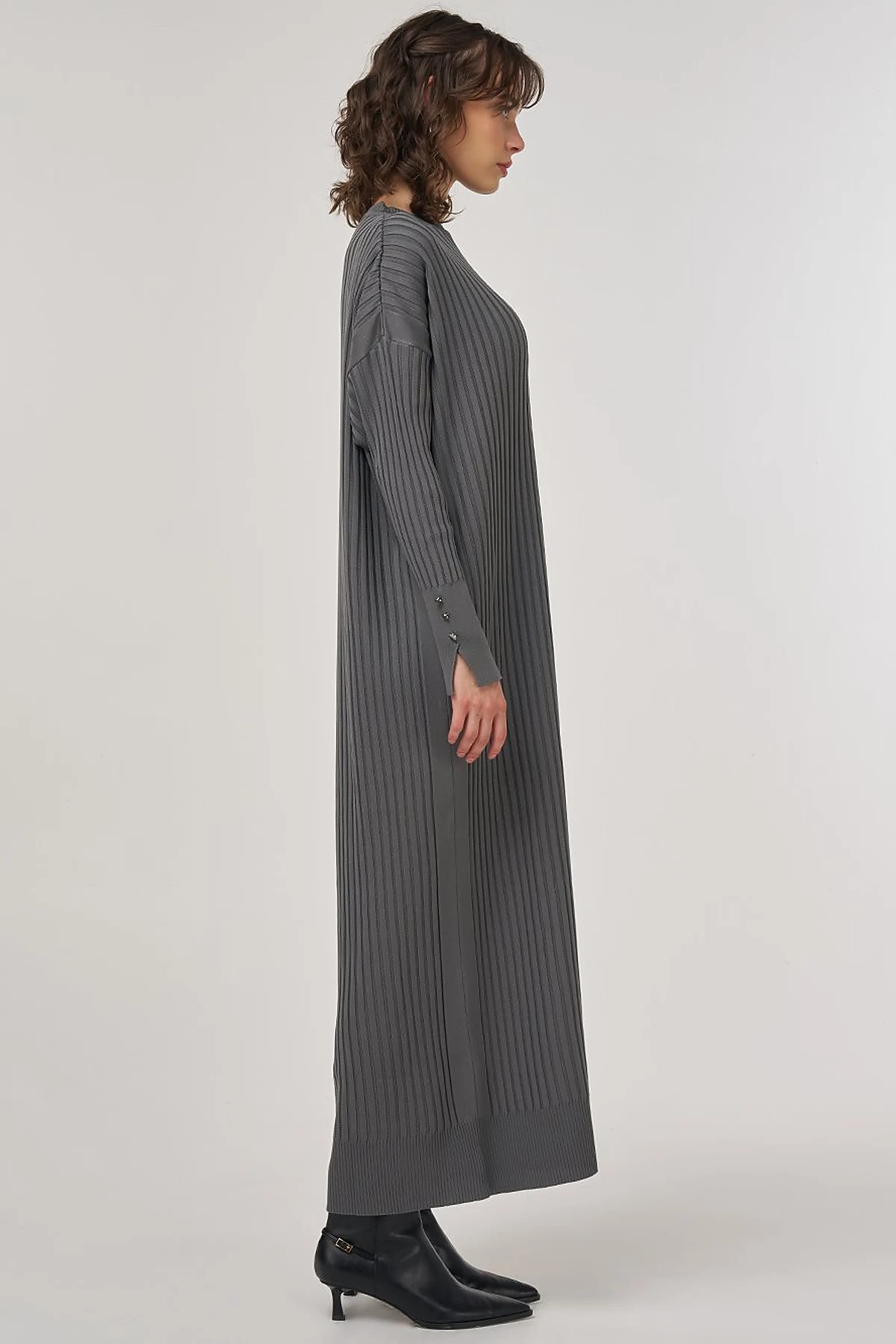 Ribbed Crew Neck Knit Maxi Dress Gray 