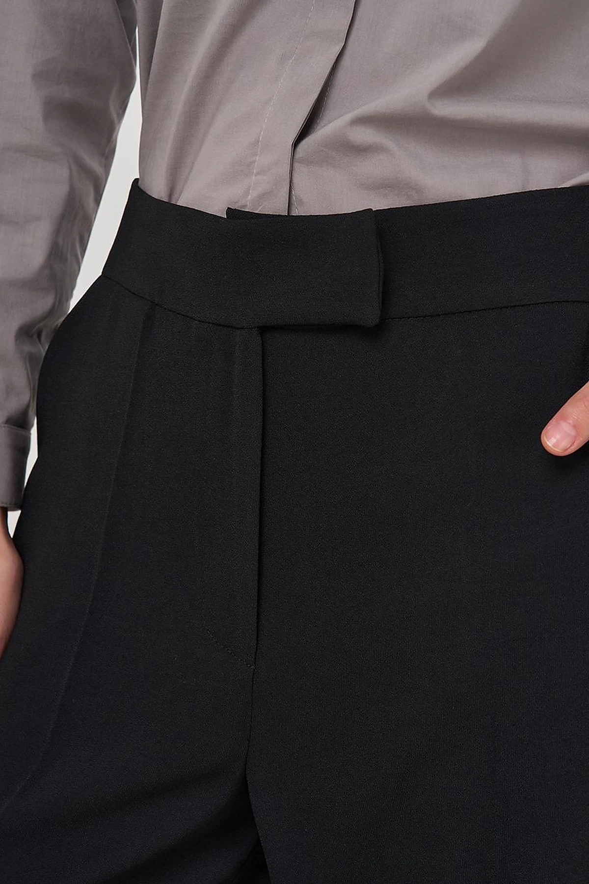 Flowy Crepe Trousers in Black