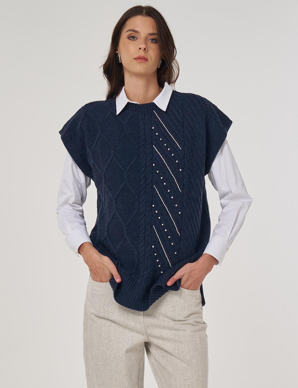 Embroidered Knit Sweater in Navy Blue