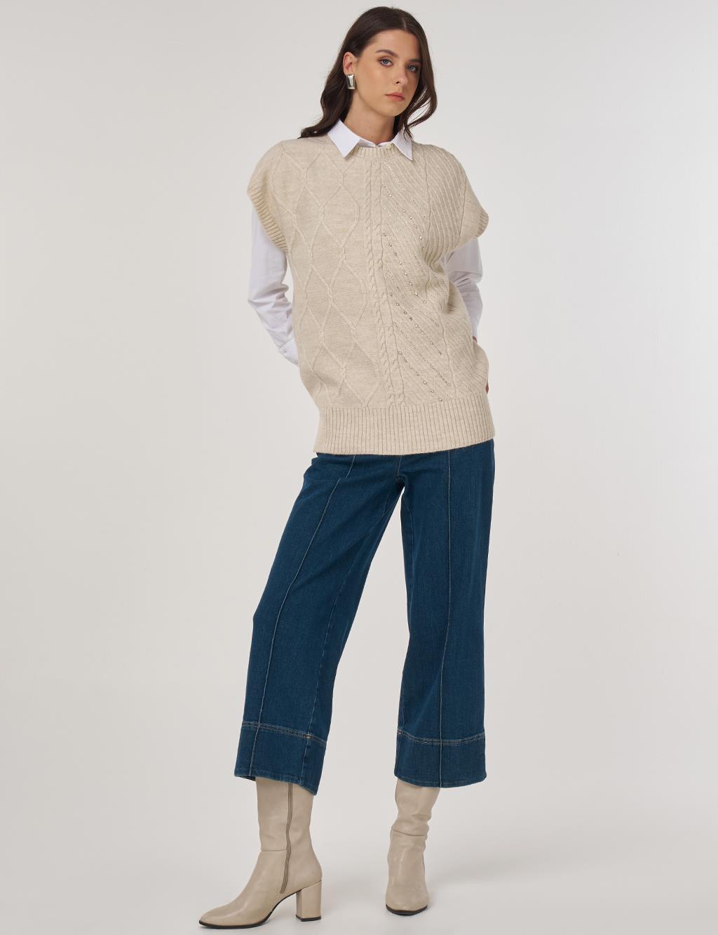 Embroidered Knit Sweater in Cream