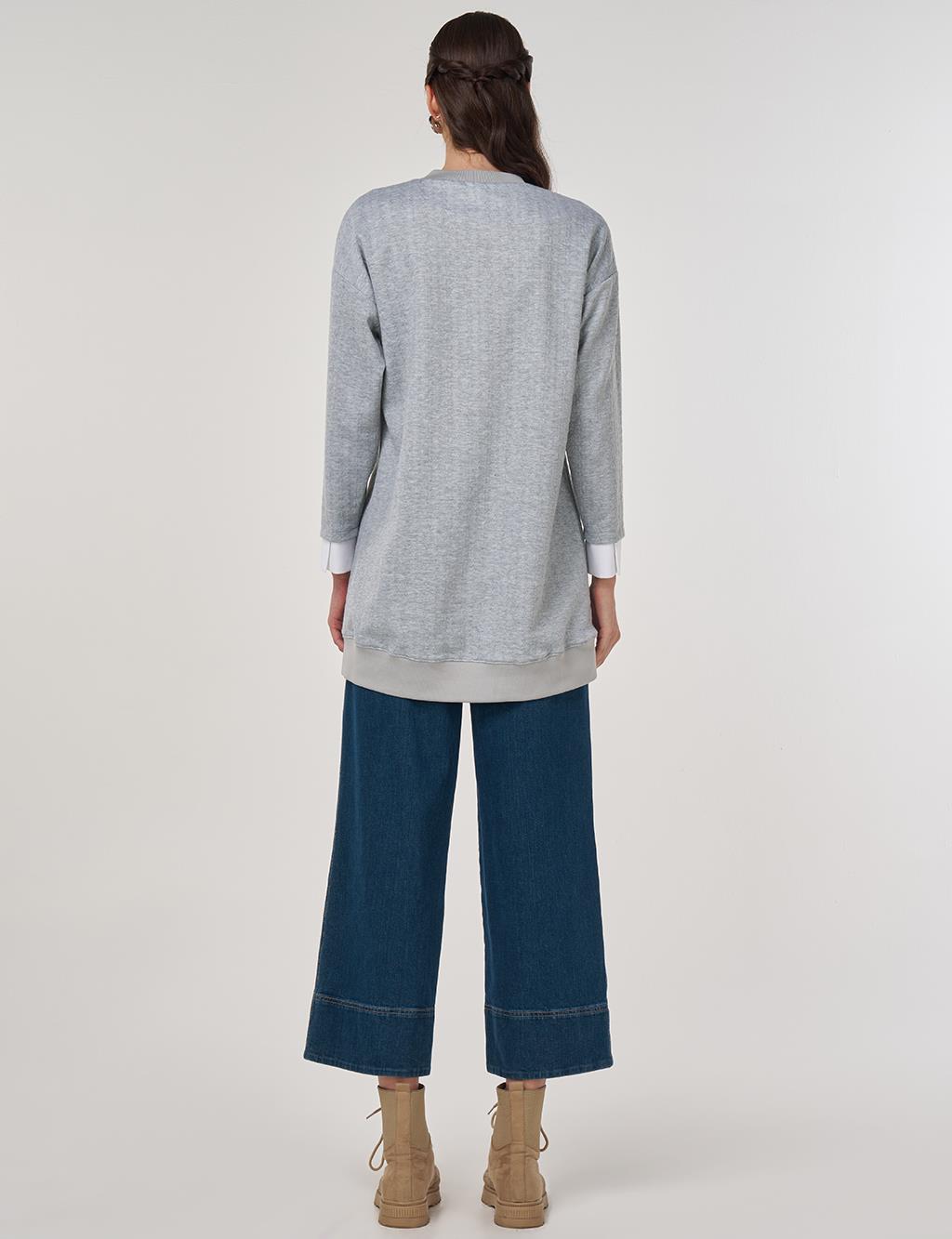 Patterned Crew Neck Sweatshirt in Light Gray