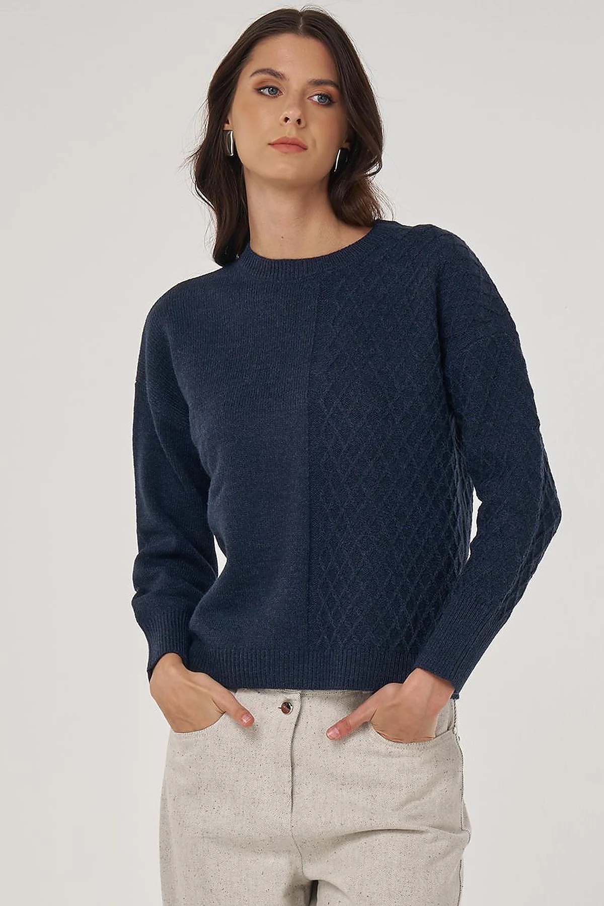 Knitted Knit Sweater in Navy Blue