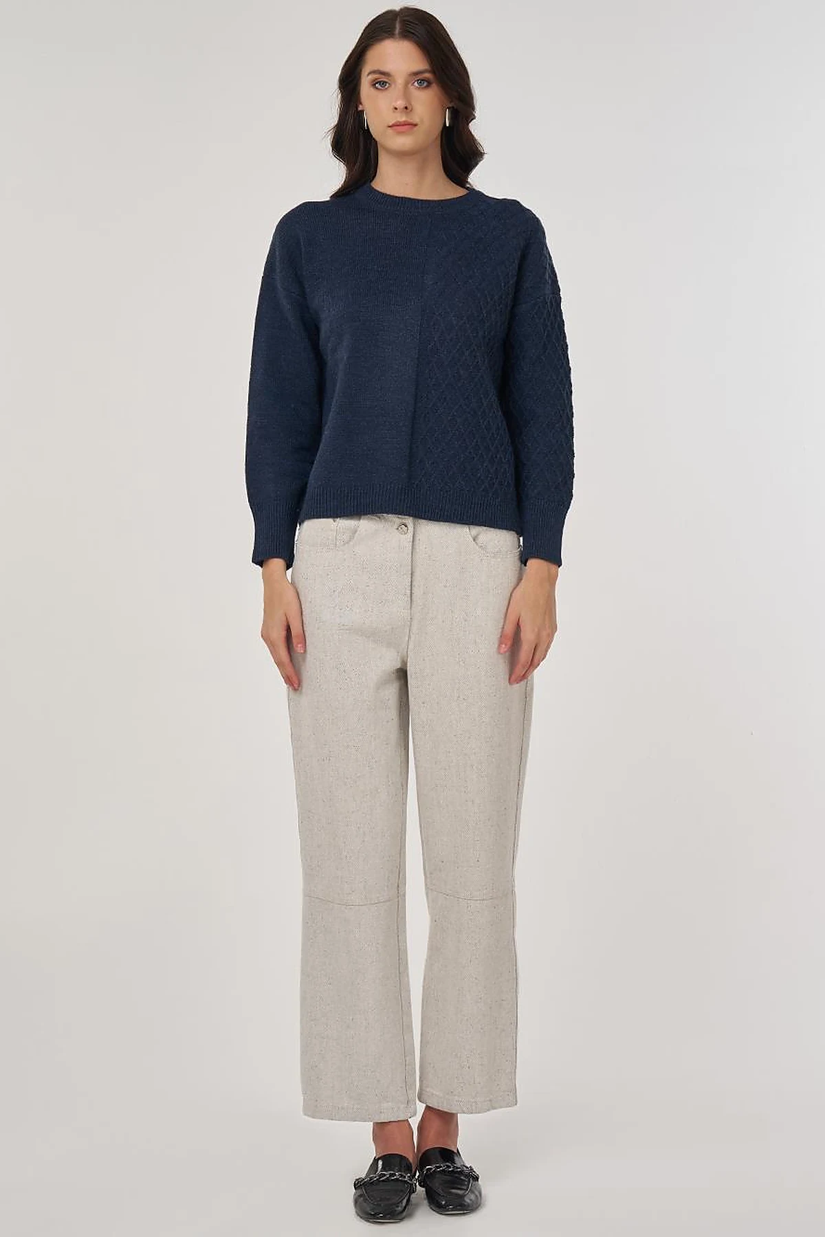 Knitted Knit Sweater in Navy Blue