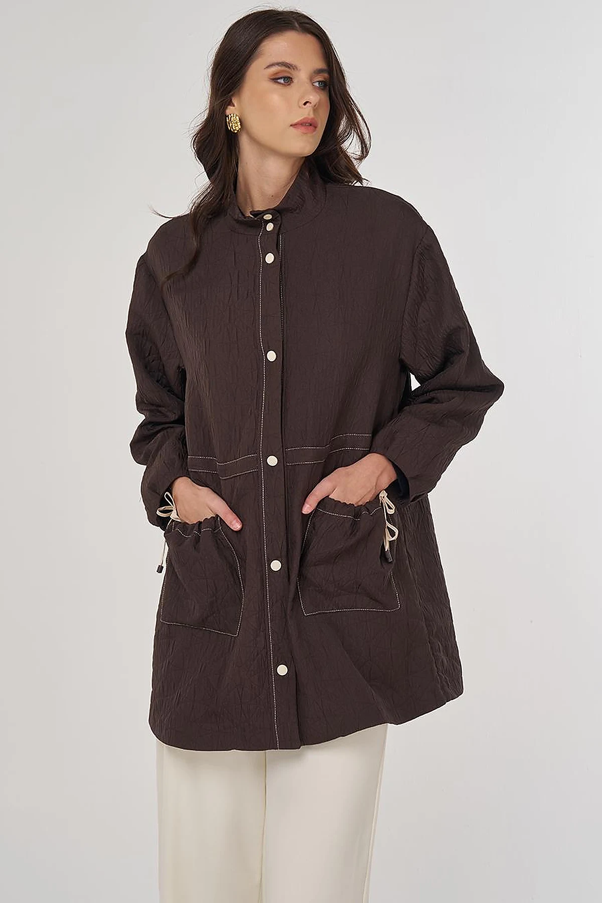 Pocket-Cup Coat in Dark Brown