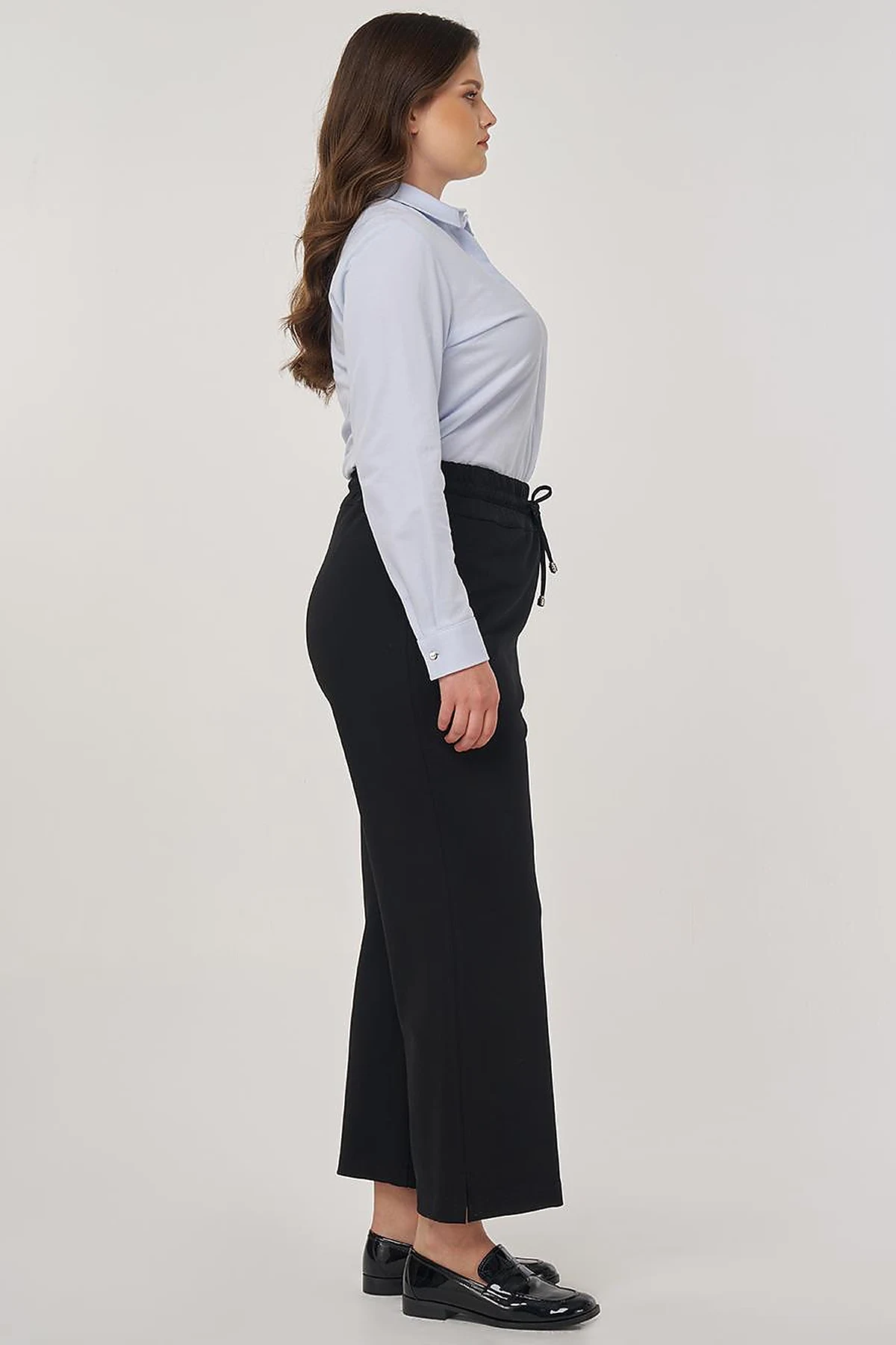 Relaxed-Cut Rayon Trousers in Black