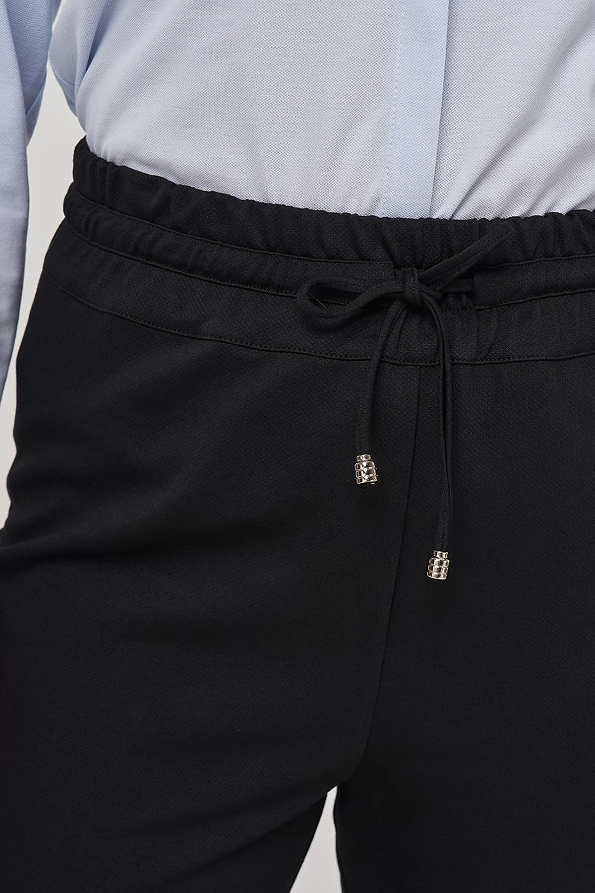 Relaxed-Cut Rayon Trousers in Black