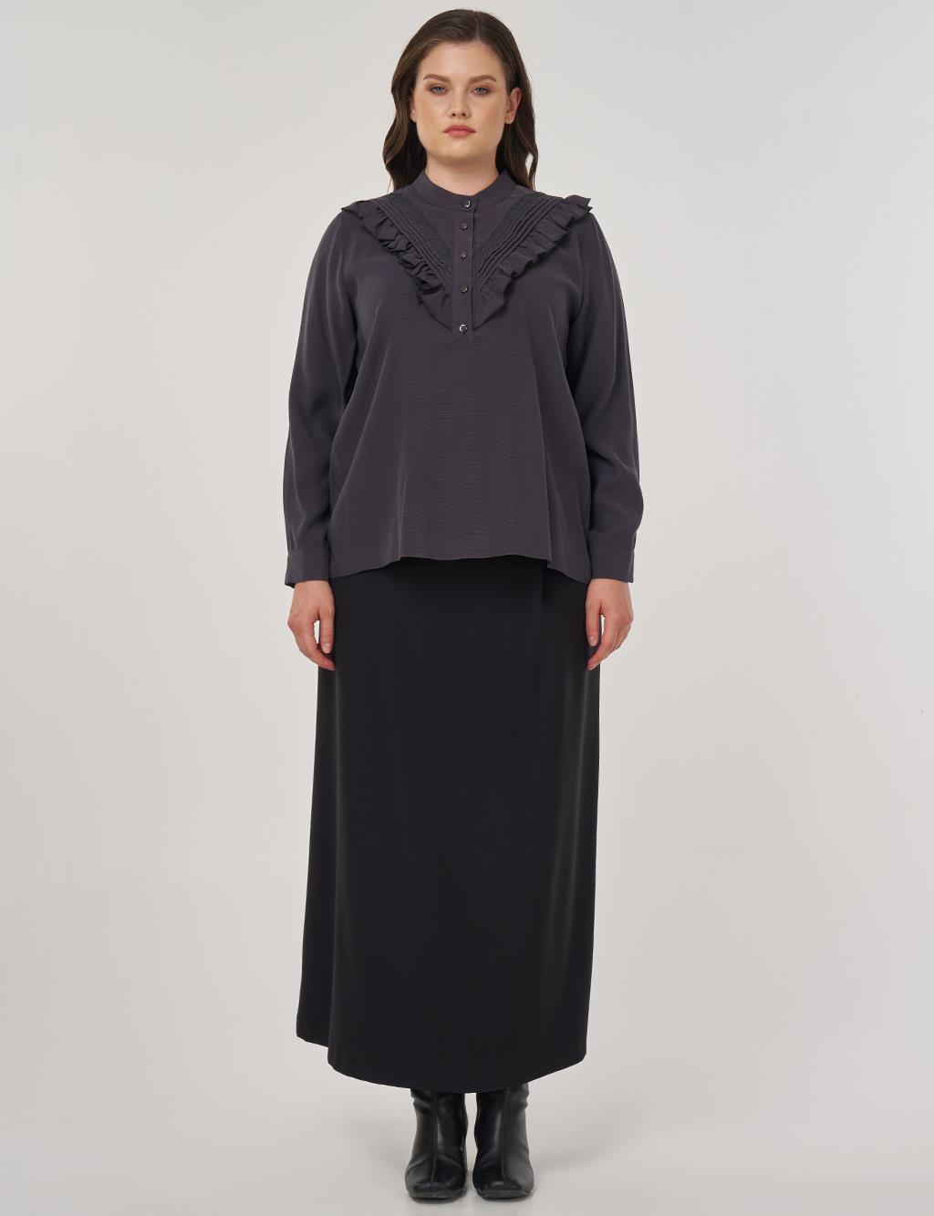 Button-Detailed Shirt Collar Blouse in Smoke