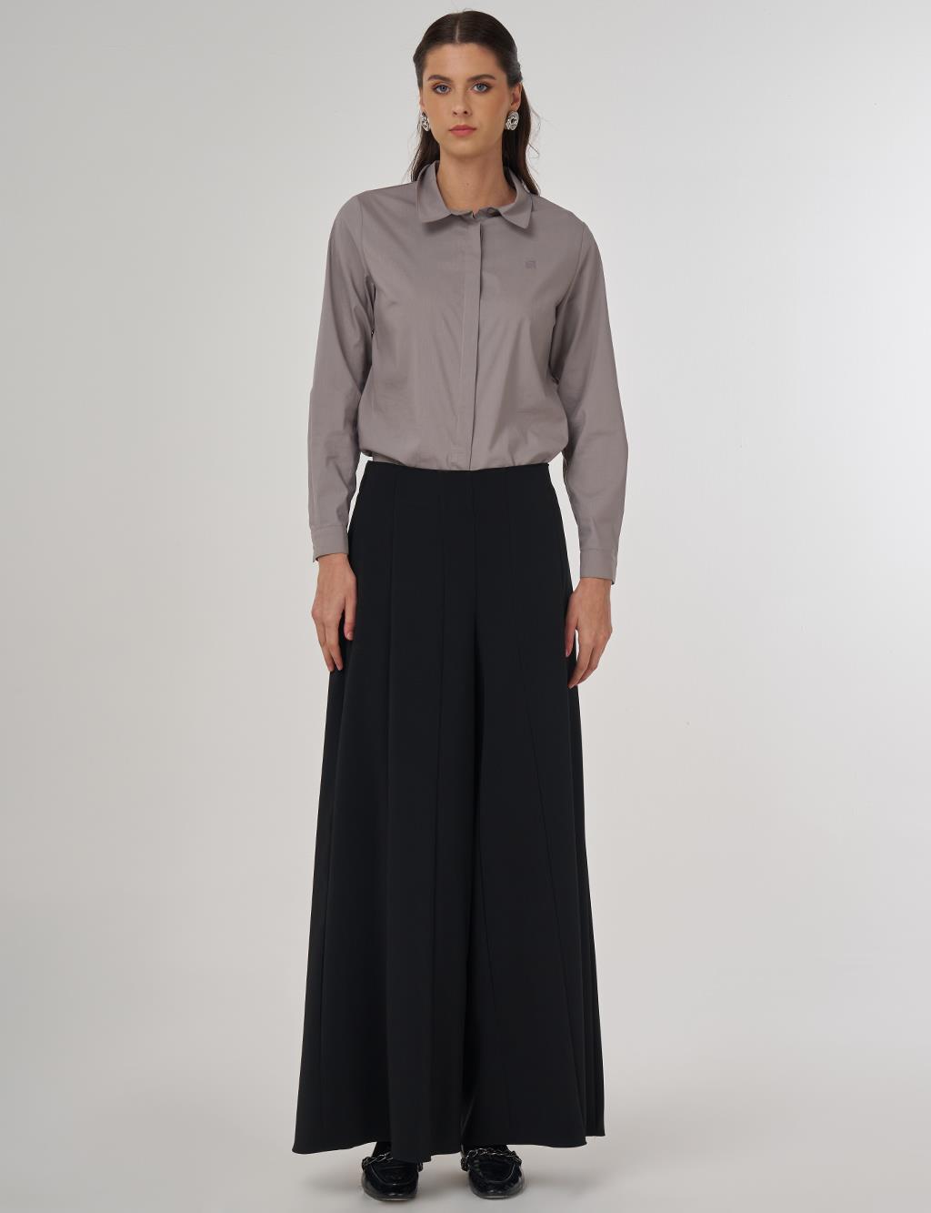 High-Waisted Skirt and Pants in Black