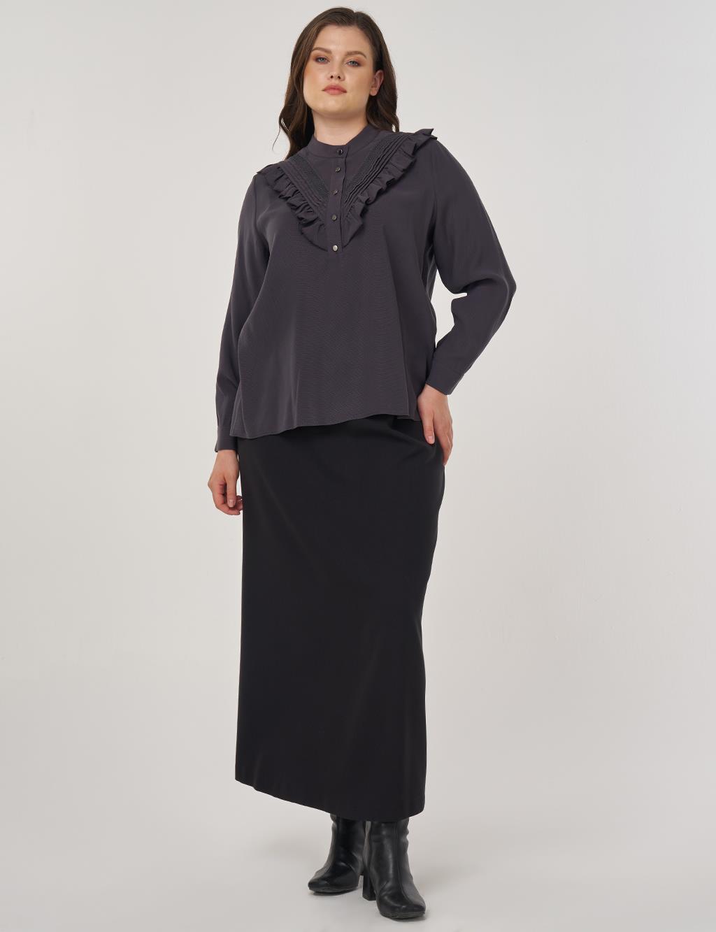 Button-Detailed Shirt Collar Blouse in Smoke