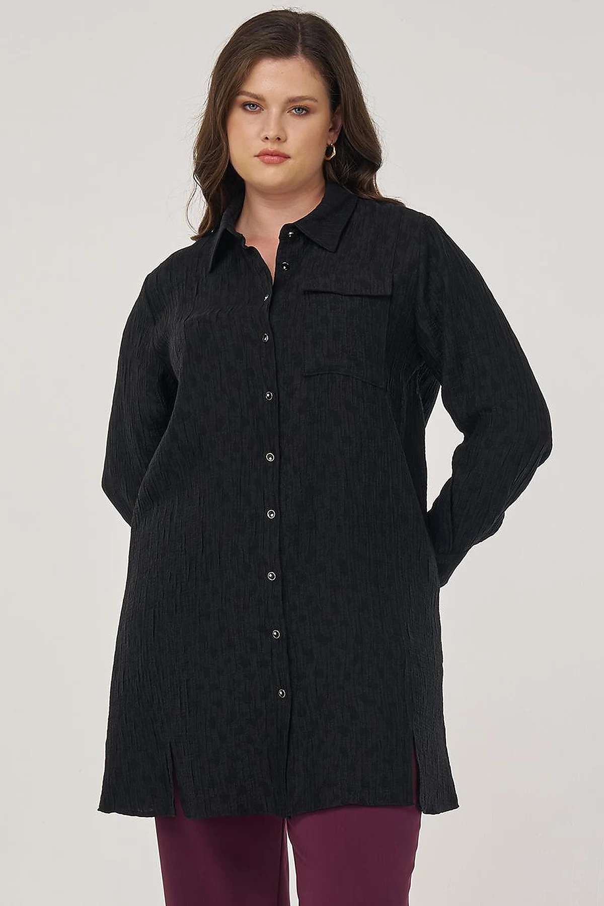 Single Pocket Lyocell Viscose Tunic in Black