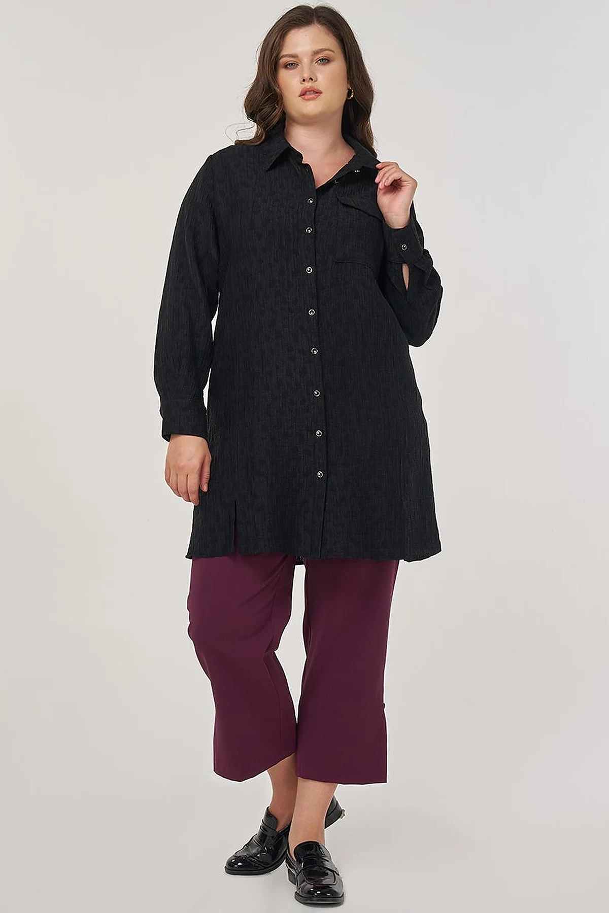 Single Pocket Lyocell Viscose Tunic in Black