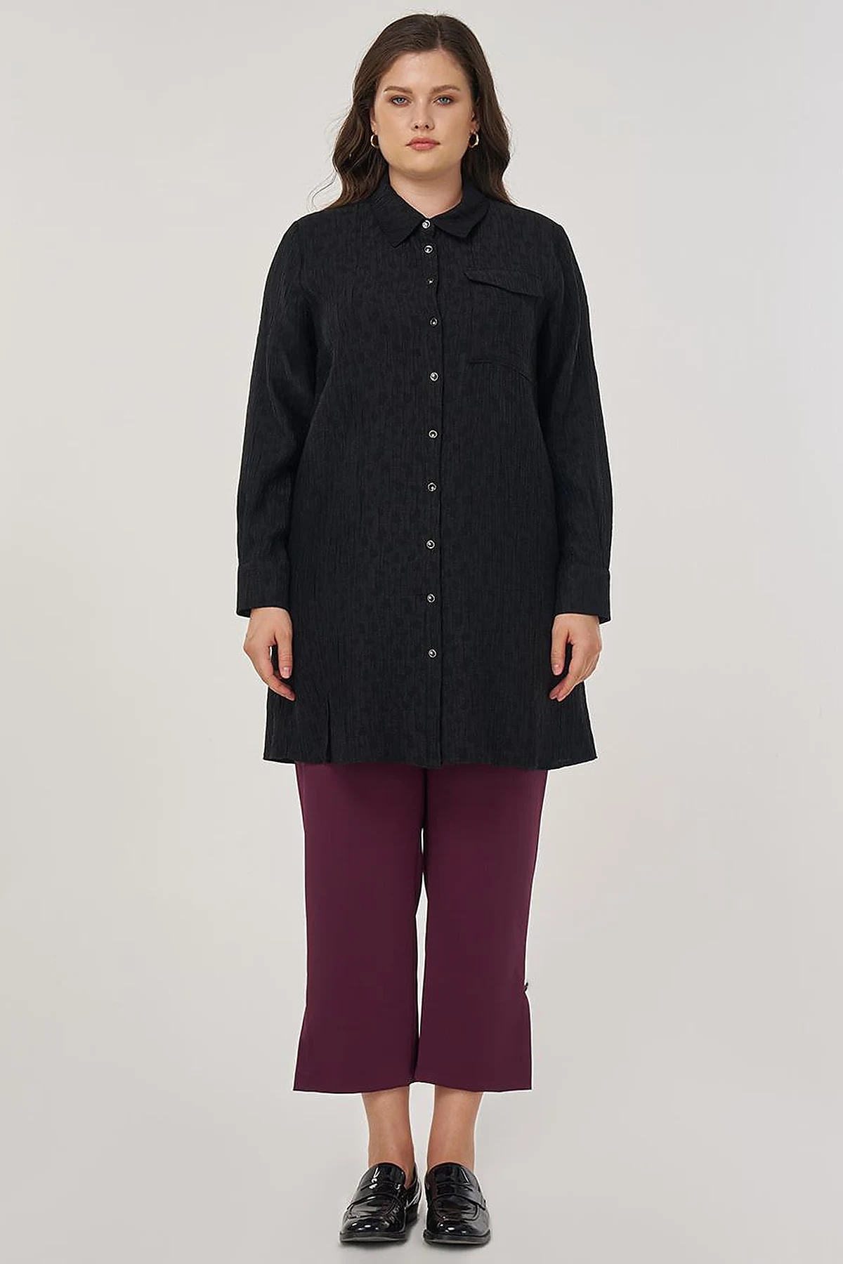 Single Pocket Lyocell Viscose Tunic in Black