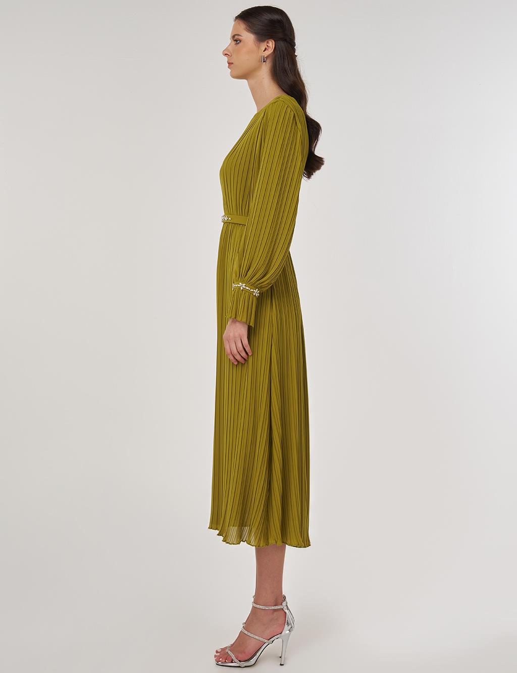 Stone-Embellished Elegant Dress in Pistachio Green