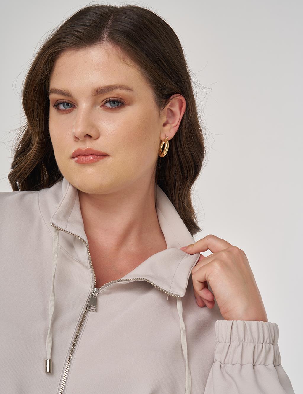 Wide Collar Zippered Tunic in Light Gray