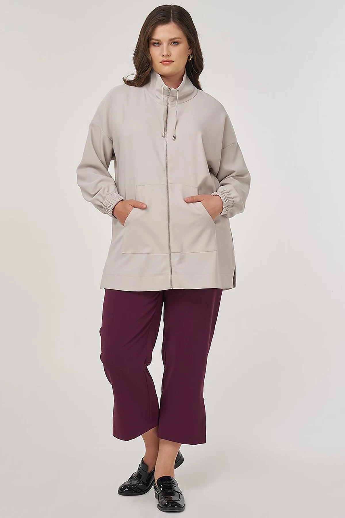Wide Collar Zippered Tunic in Light Gray