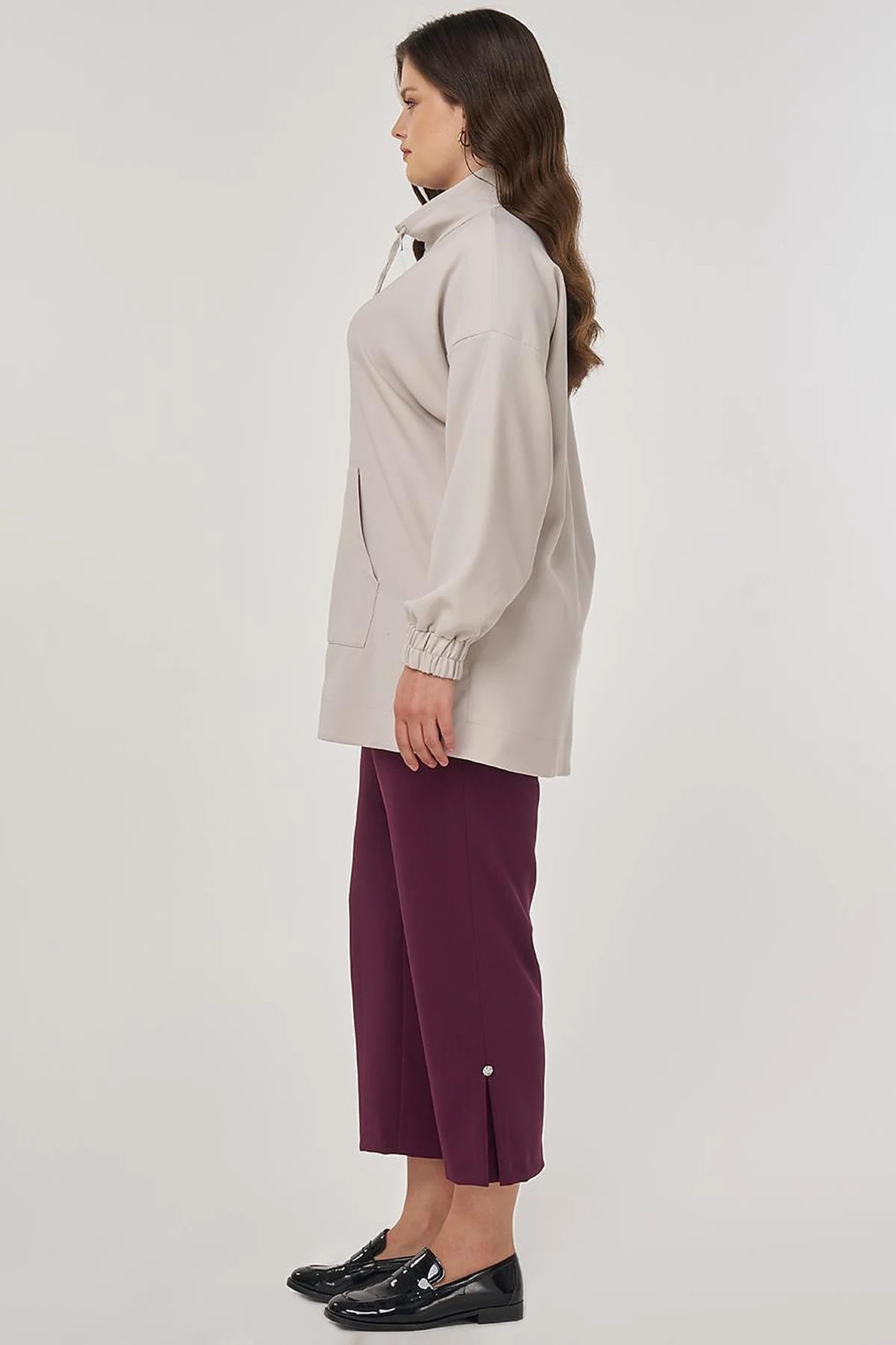 Wide Collar Zippered Tunic in Light Gray