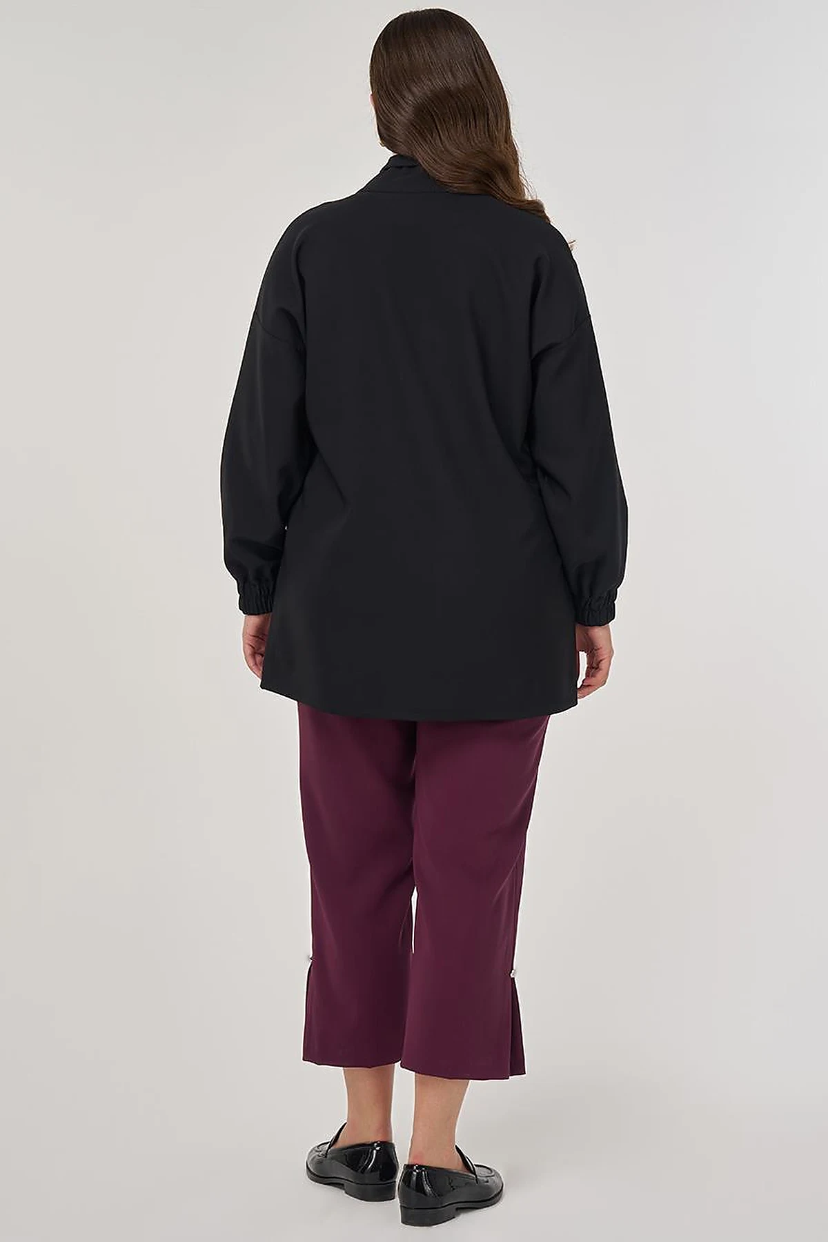 Wide Collar Zippered Tunic in Black