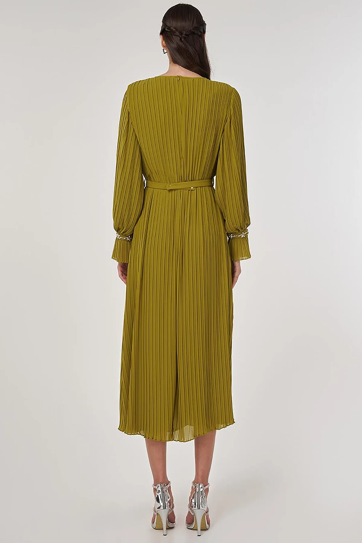 Stone-Embellished Elegant Dress in Pistachio Green
