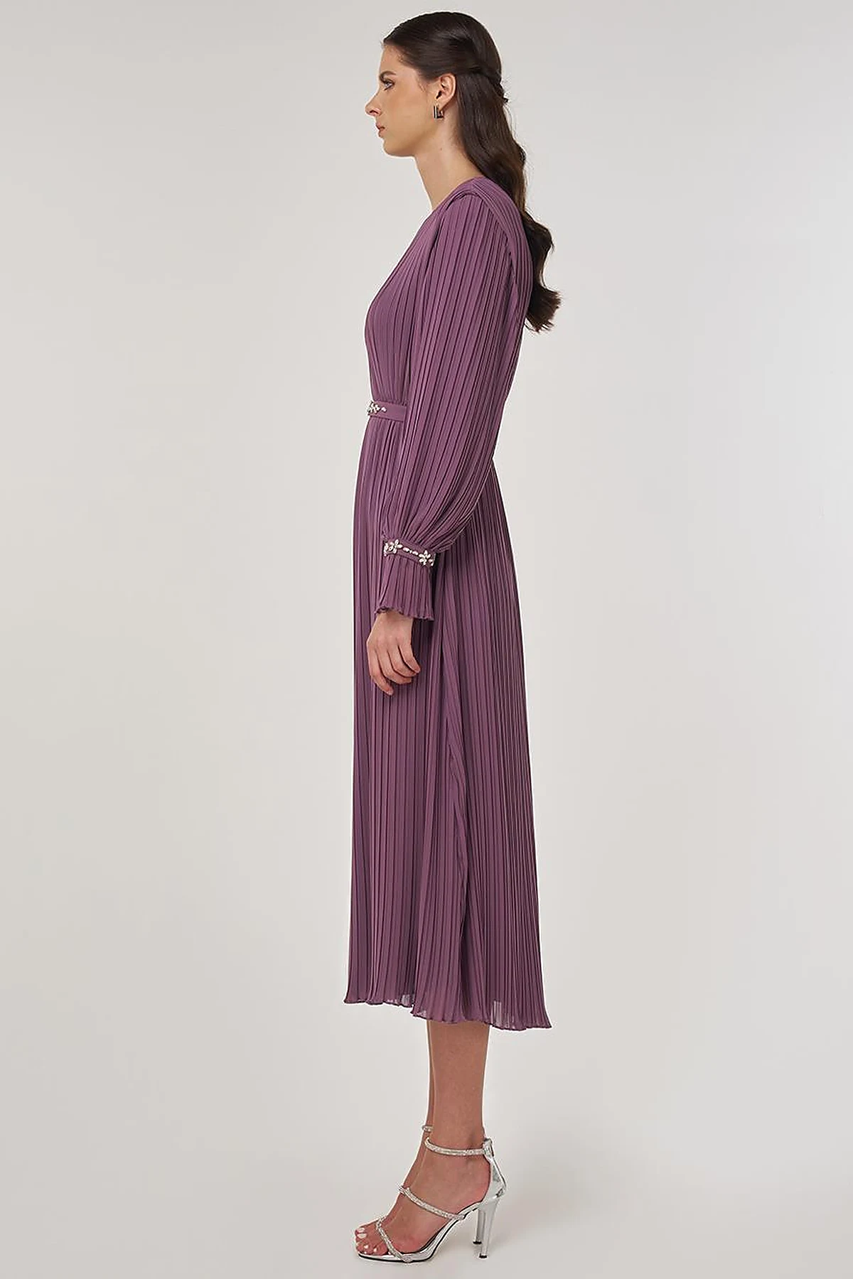 Stone-Embellished Elegant Dress in Lavender