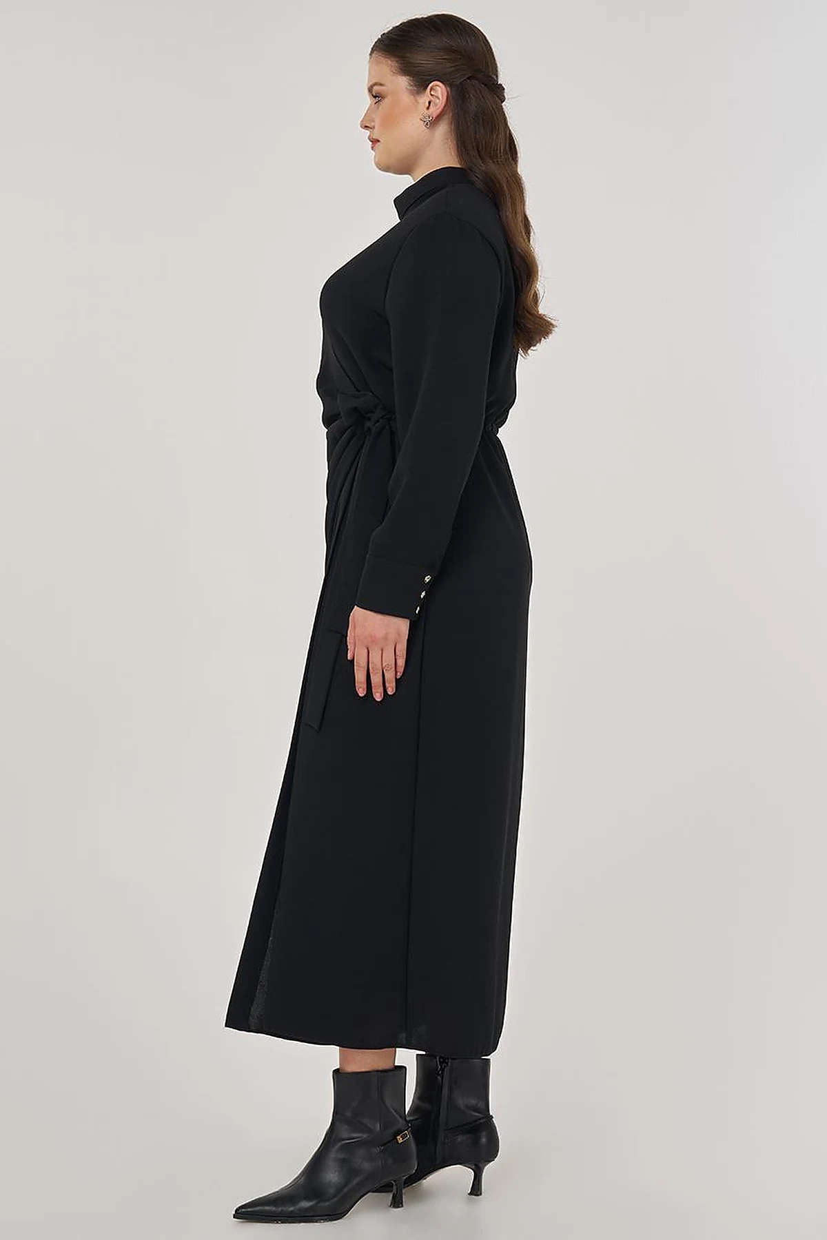 Drapped Chic Dress in Black