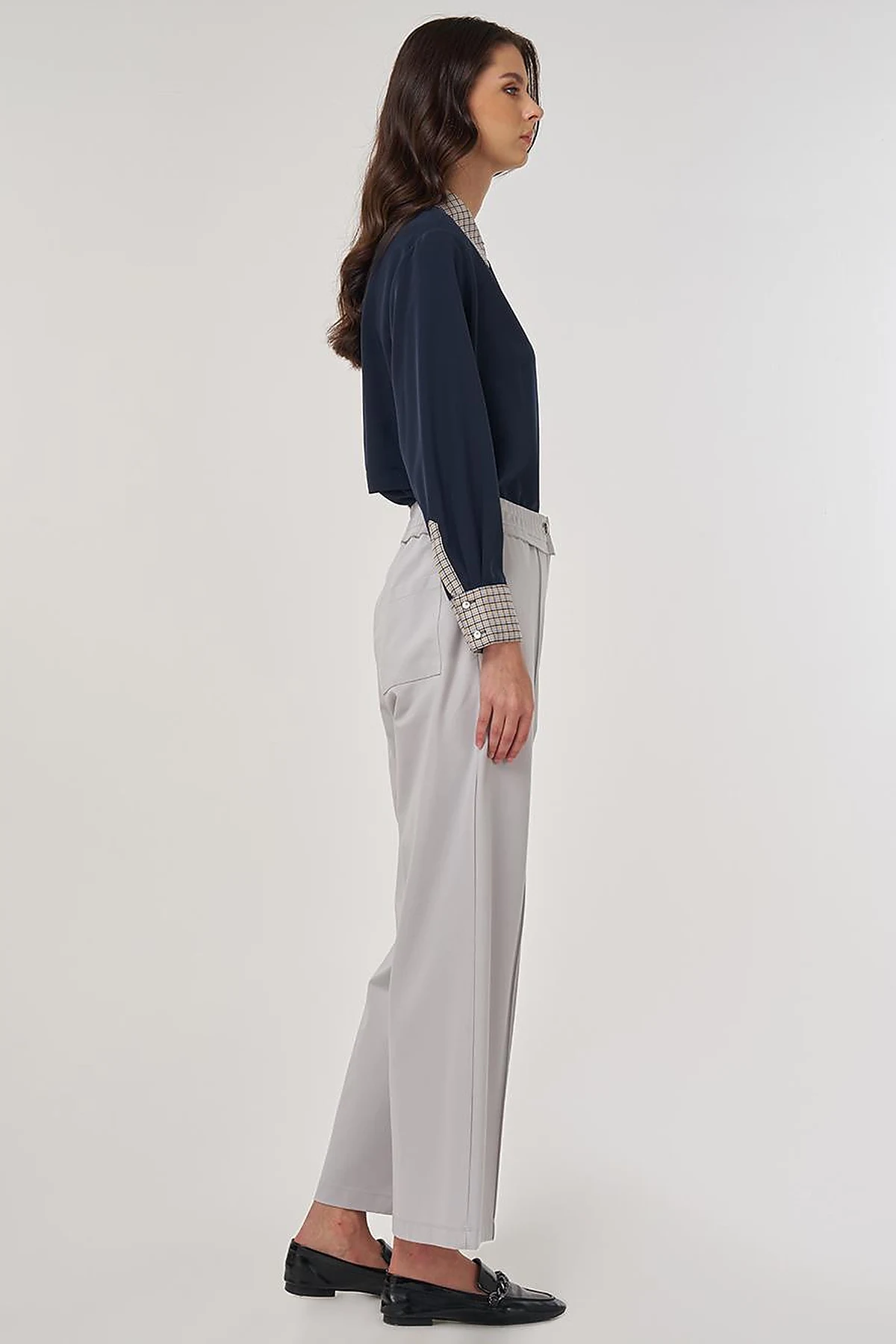Relaxed-Fit Rayon Trousers in Gray
