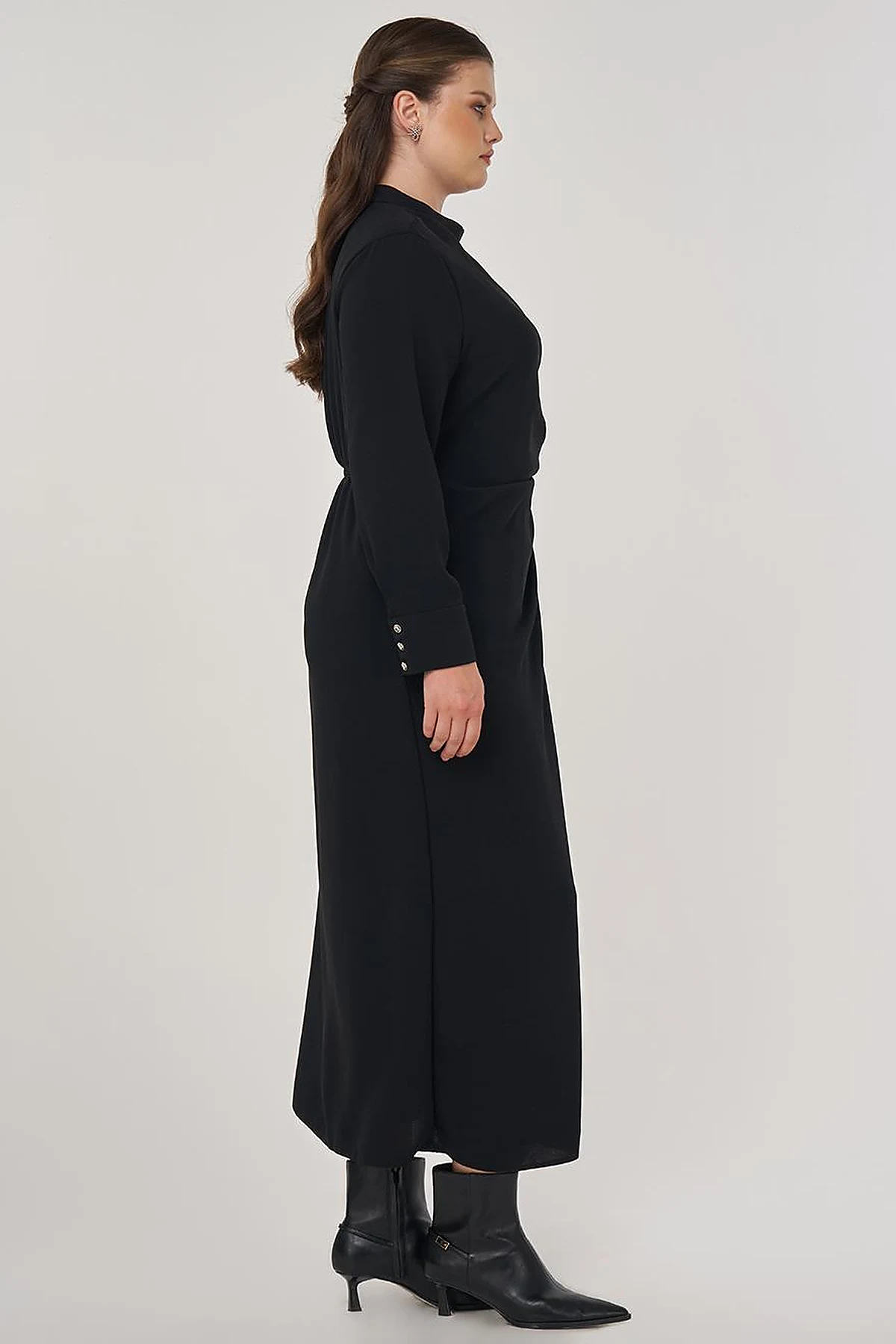 Drapped Chic Dress in Black