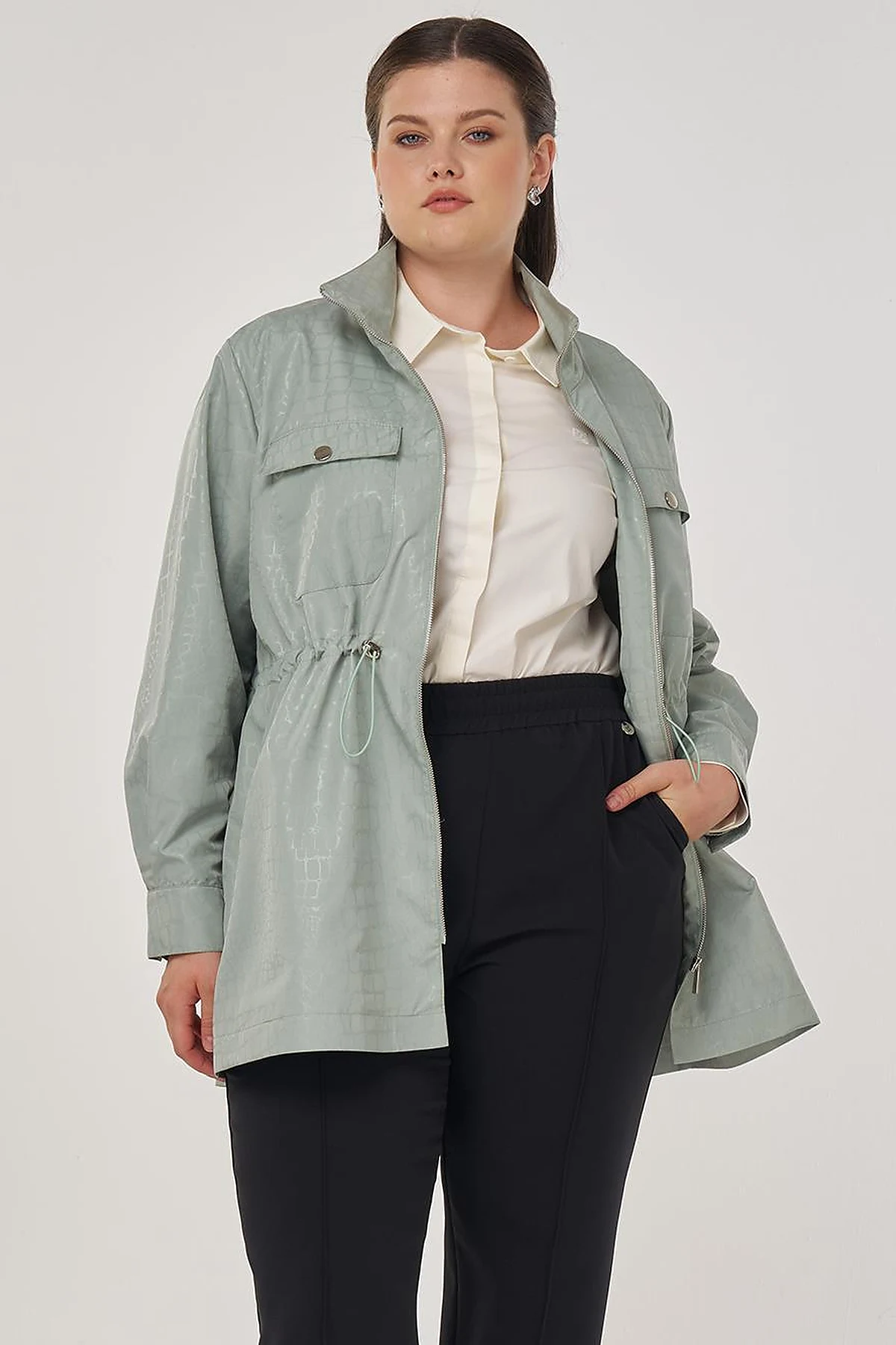 Geometric Stand-up Collar Jacket in Ice Green