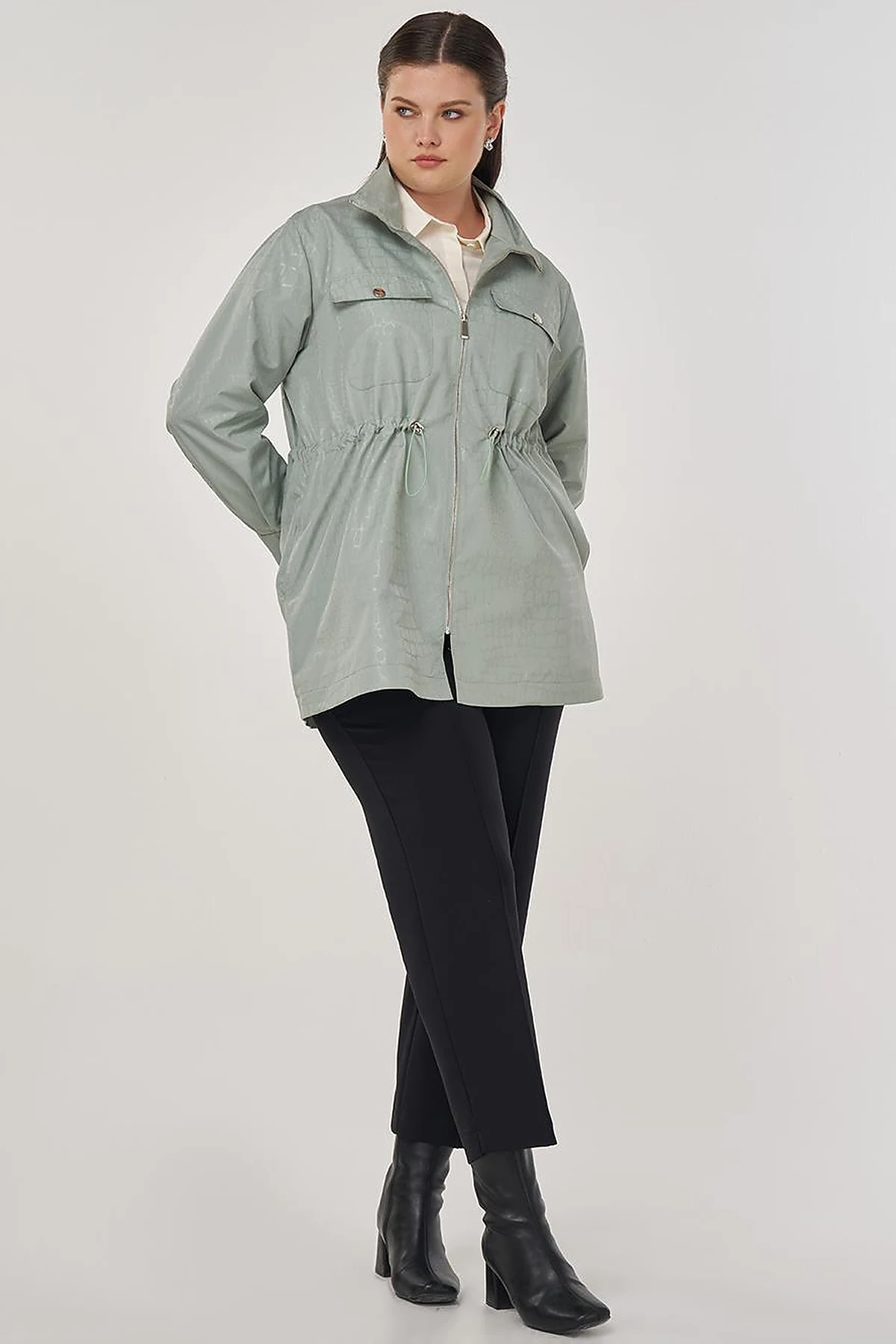 Geometric Stand-up Collar Jacket in Ice Green