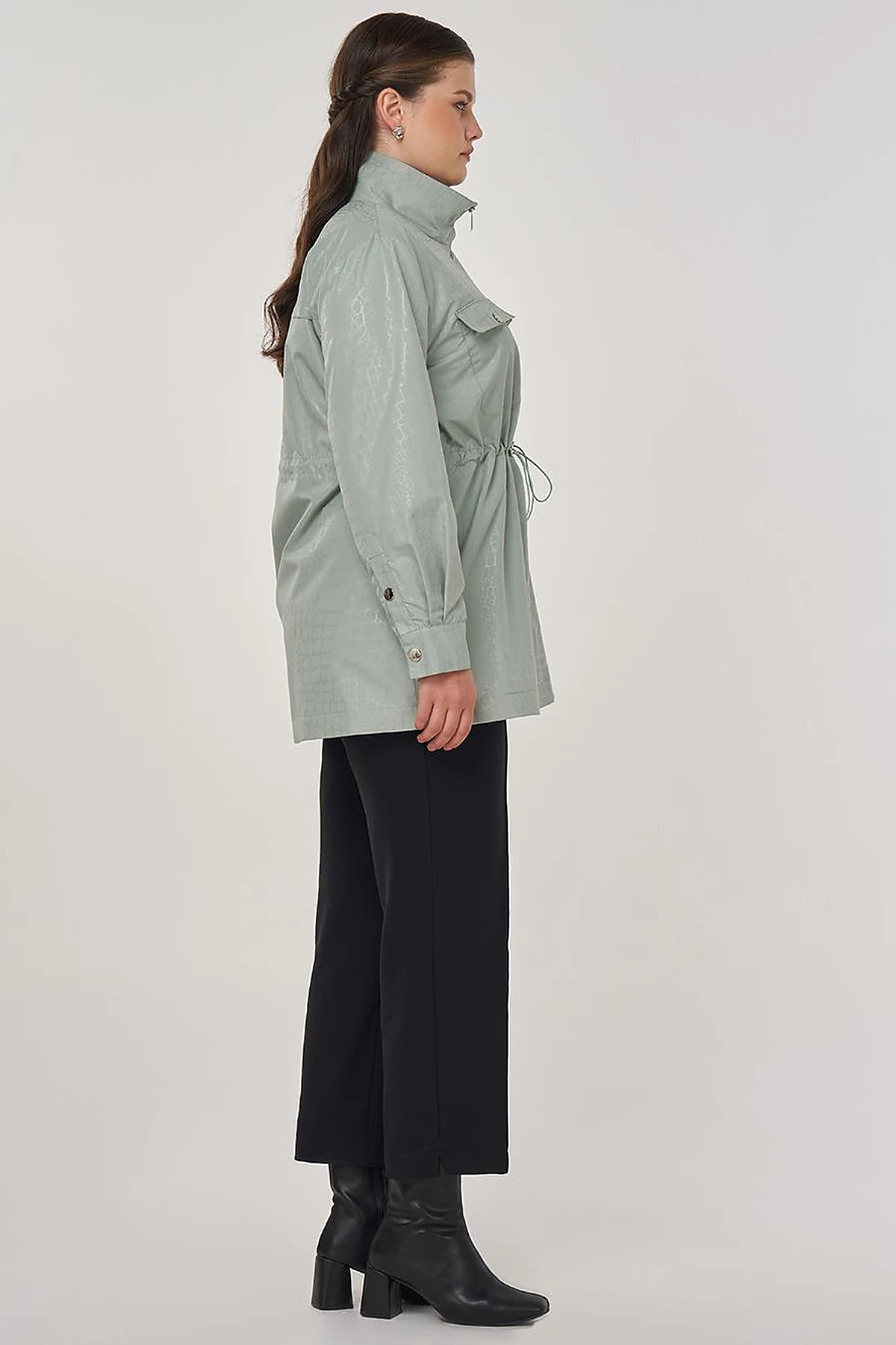 Geometric Stand-up Collar Jacket in Ice Green
