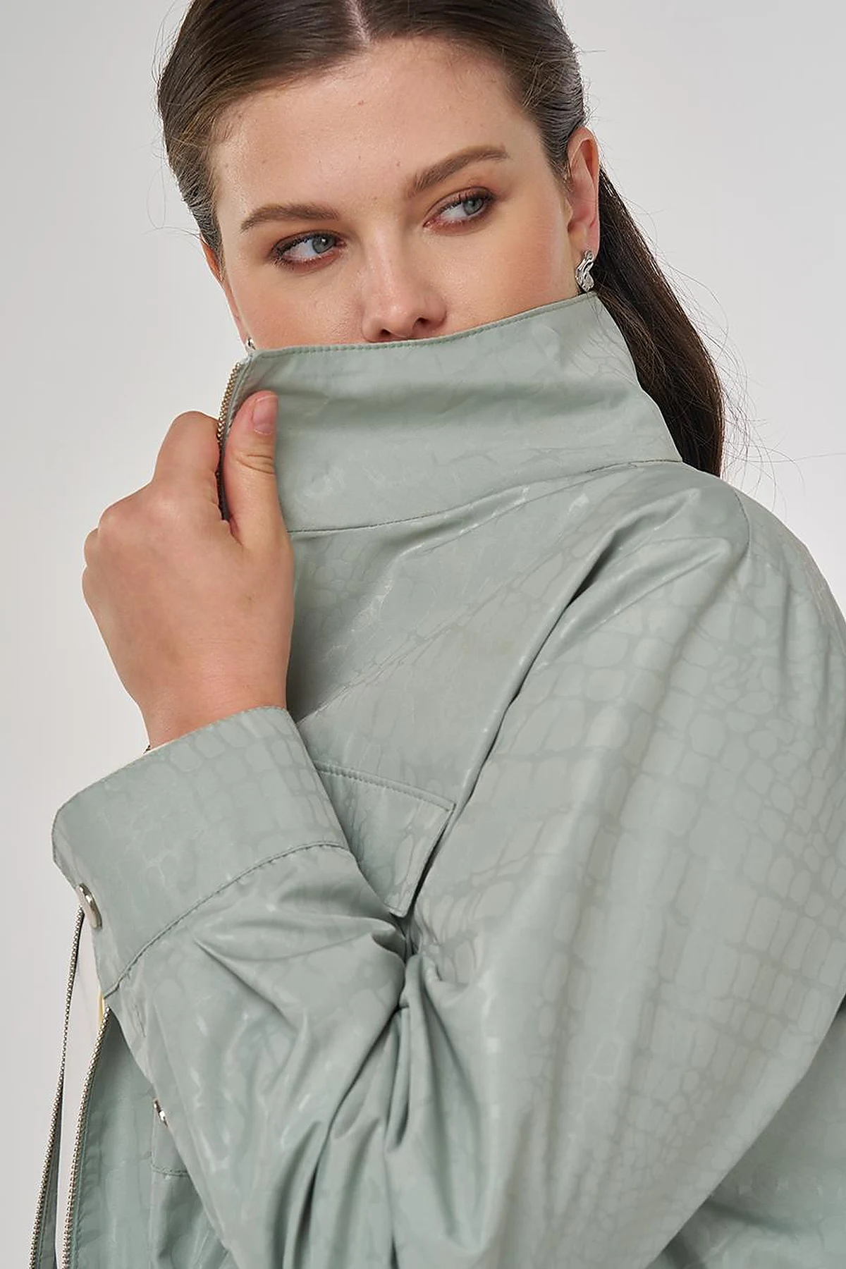 Geometric Stand-up Collar Jacket in Ice Green
