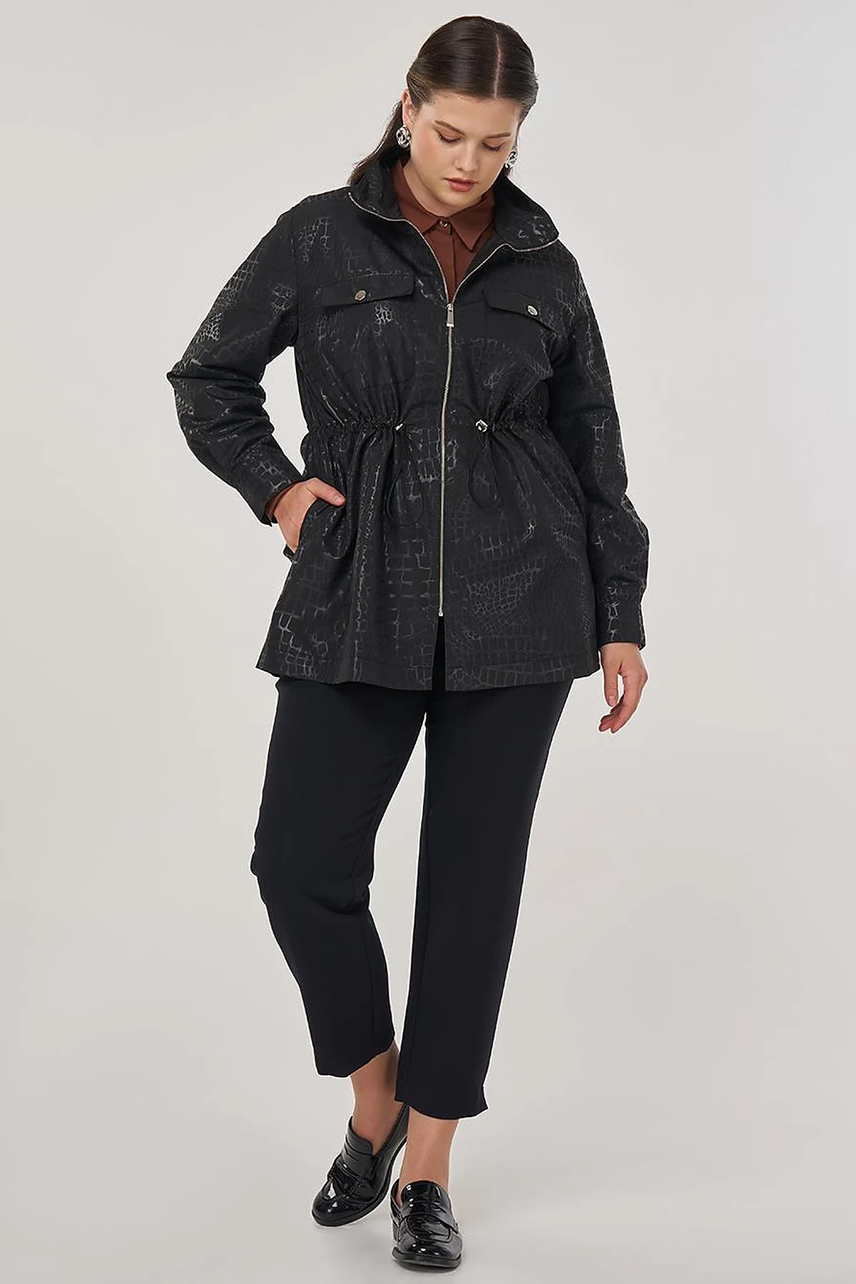 Geometric Stand-up Collar Jacket in Black