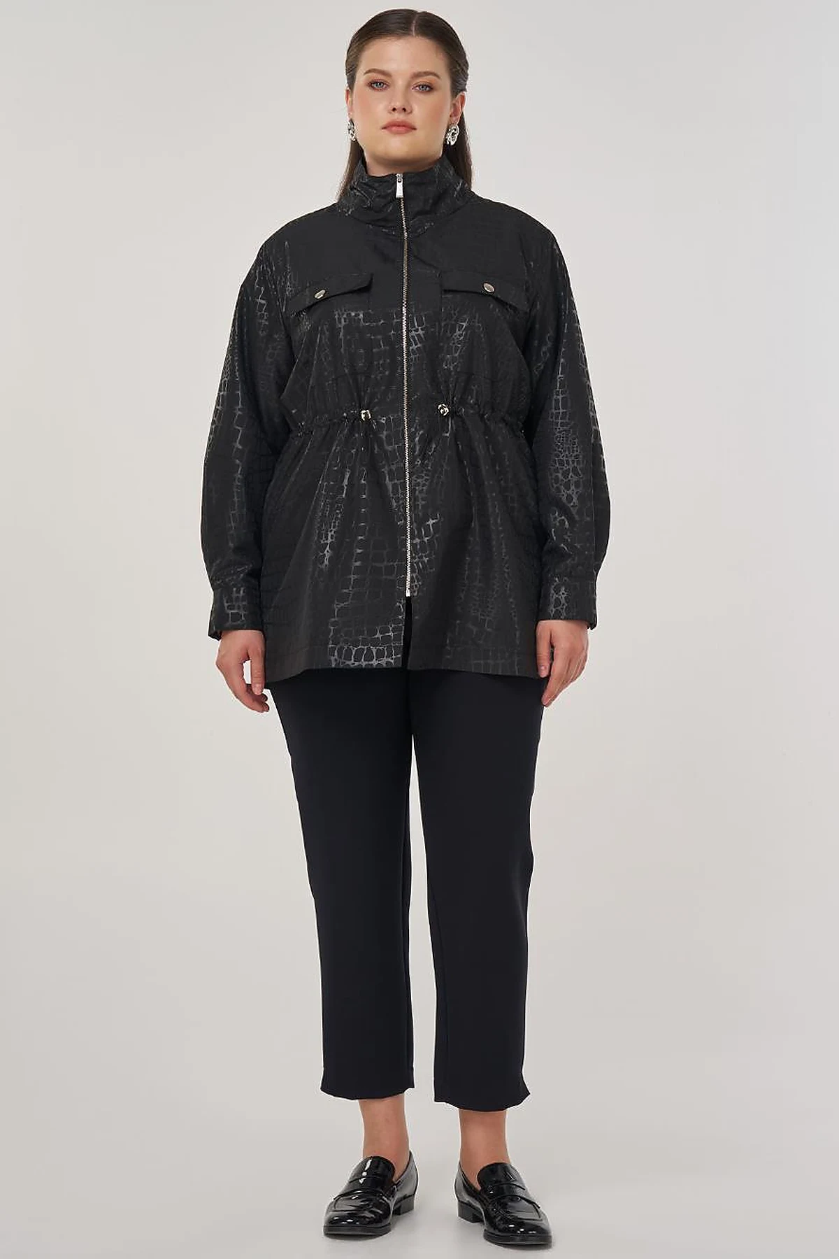 Geometric Stand-up Collar Jacket in Black