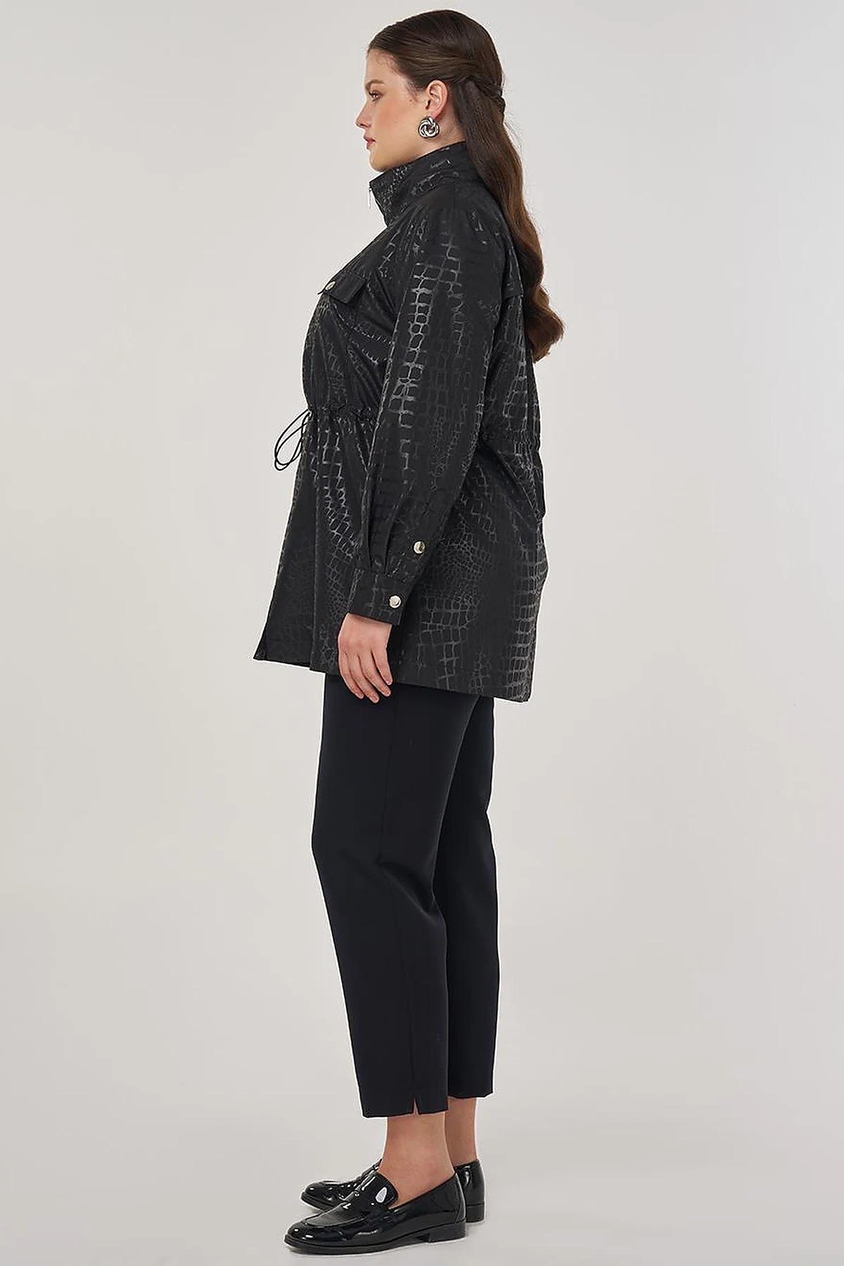 Geometric Stand-up Collar Jacket in Black