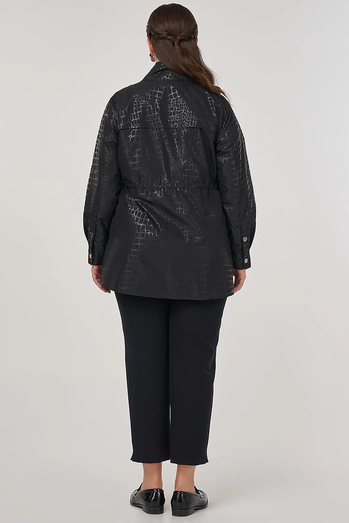 Geometric Stand-up Collar Jacket in Black