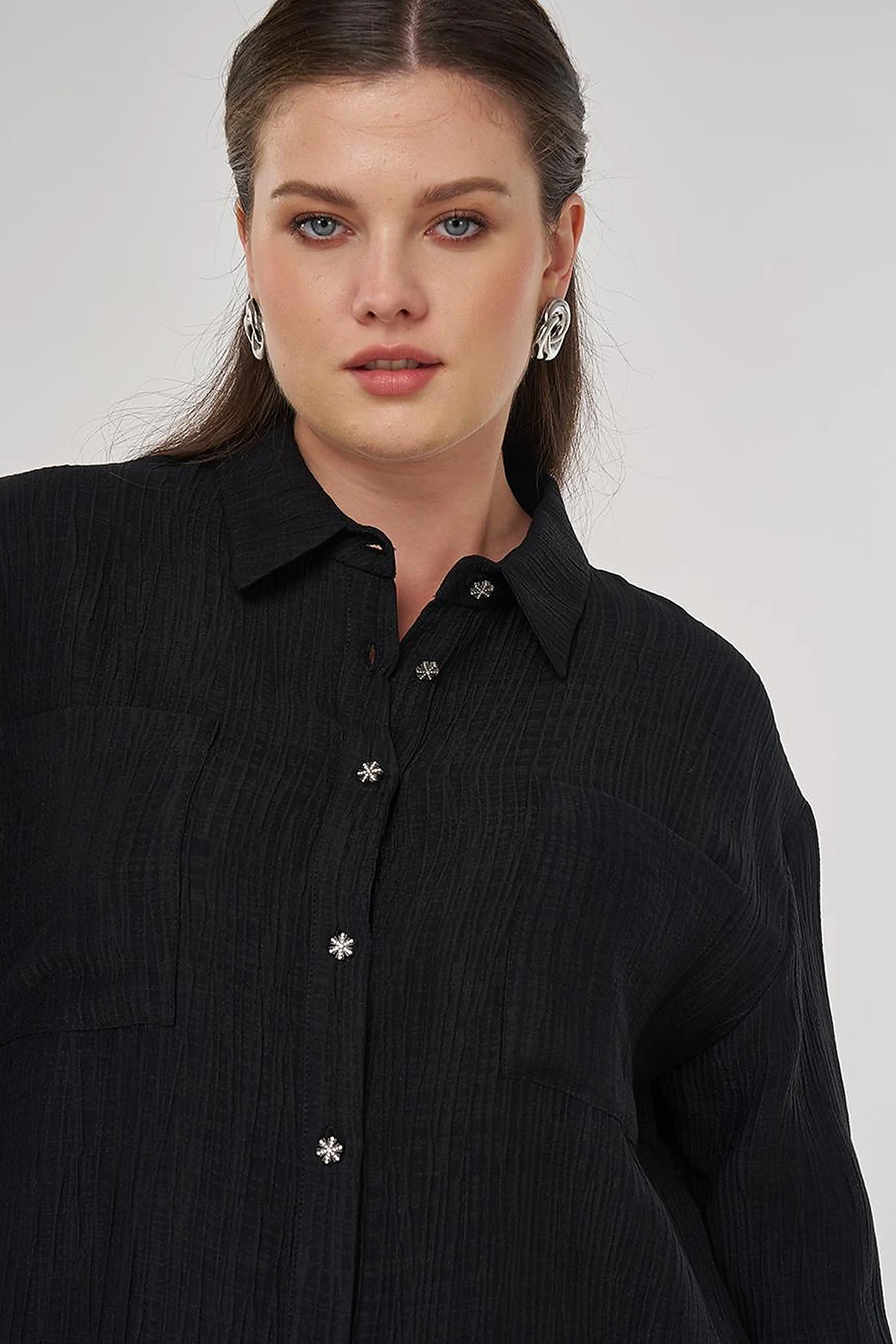 Lyocell Two-Piece Suit with Pockets in Black