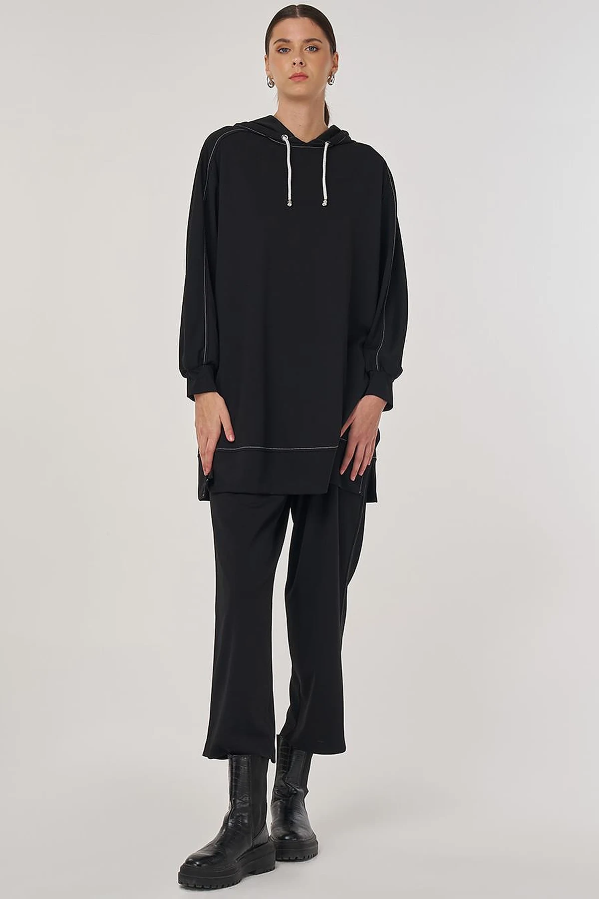 Point-Stitched Two-Piece Suit in Black