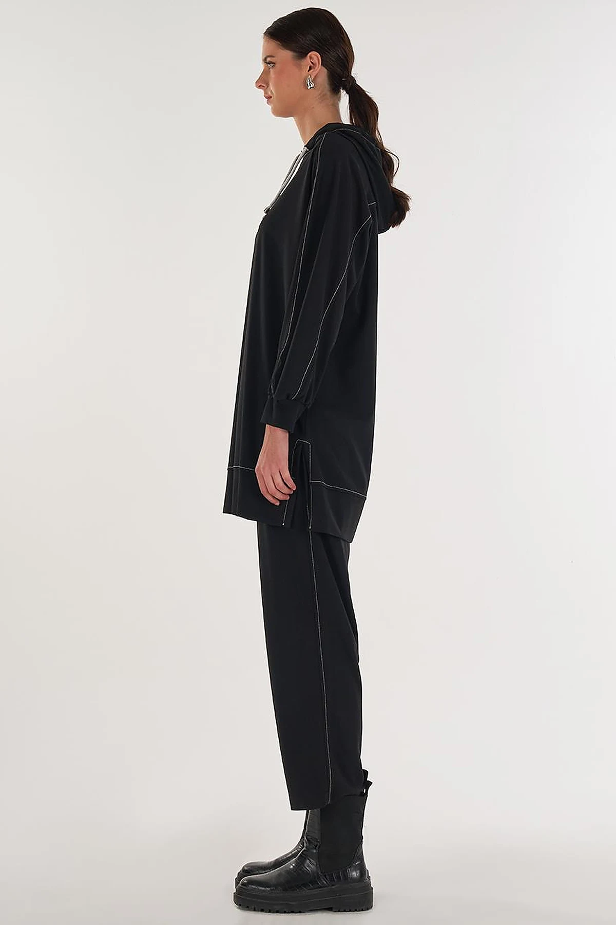 Point-Stitched Two-Piece Suit in Black