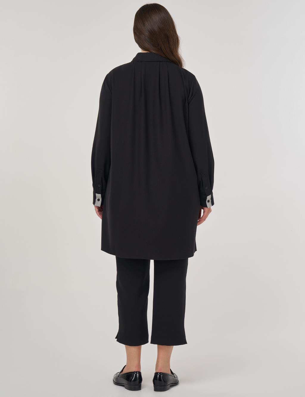 Chain-Detailed Relaxed-Cut Tunic Black