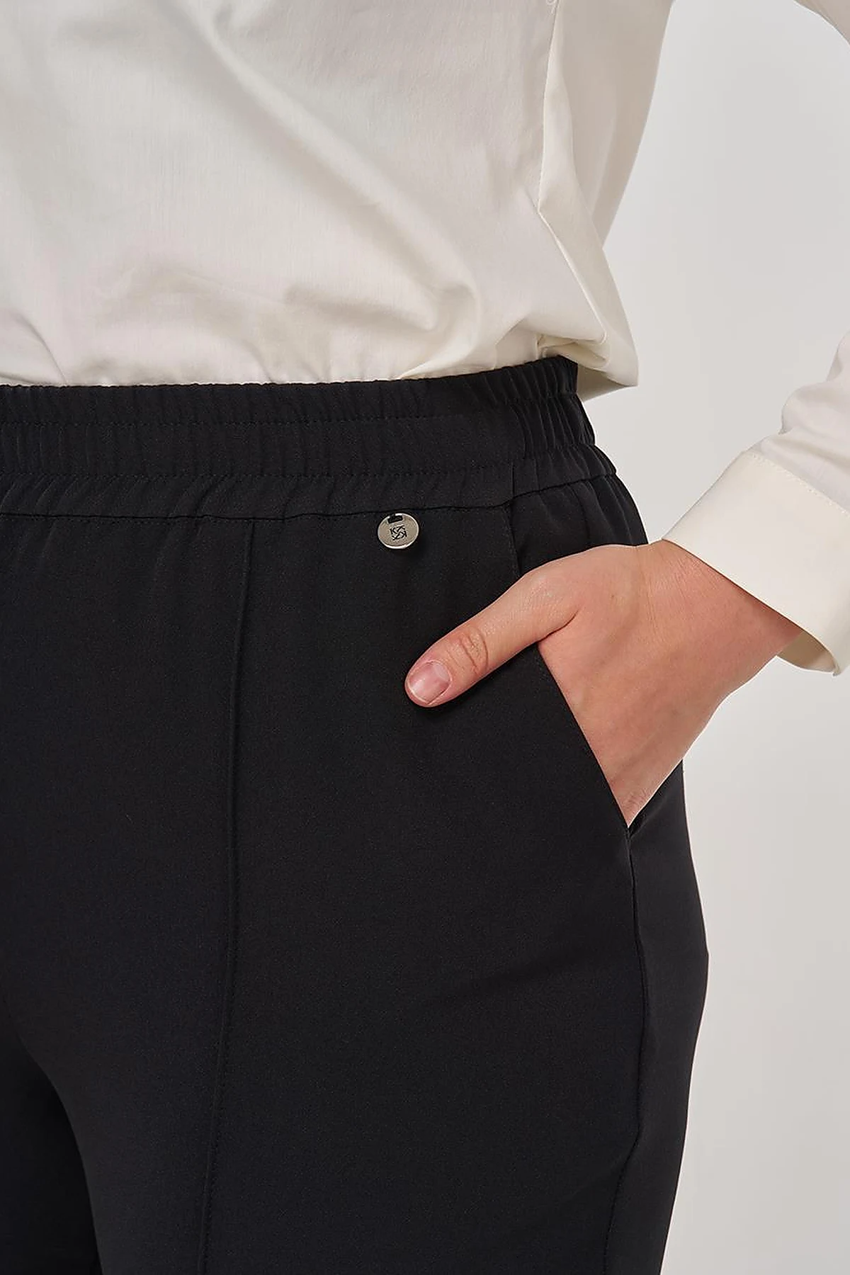 Topstitch Detail Relaxed Fit Pants Black