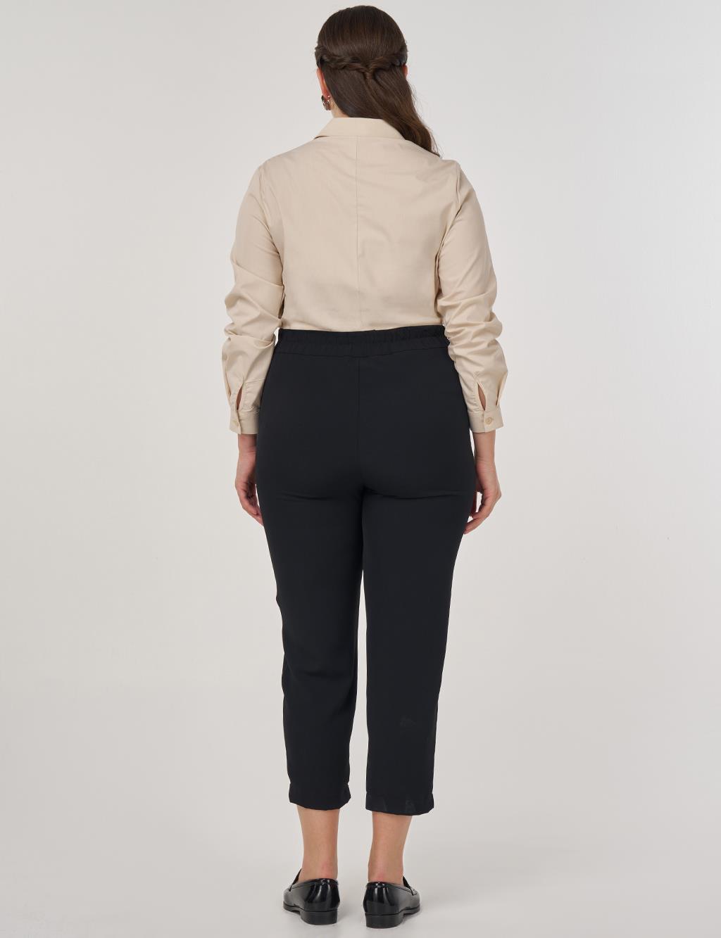 Relaxed-Fit Fabric Trousers in Black