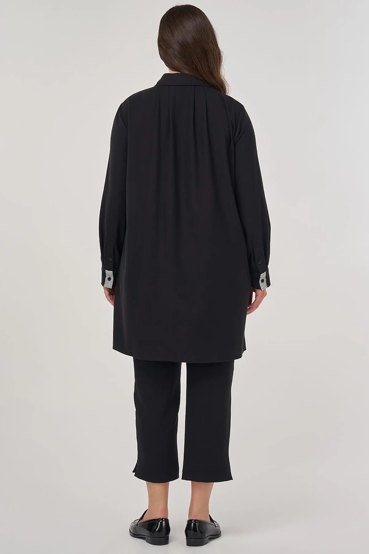 Chain-Detailed Relaxed-Cut Viscose Tunic Black