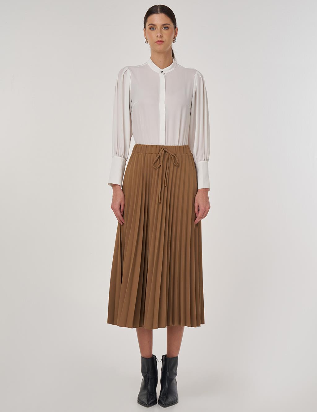 Lace-Up Pleated Skirt in Dark Olive