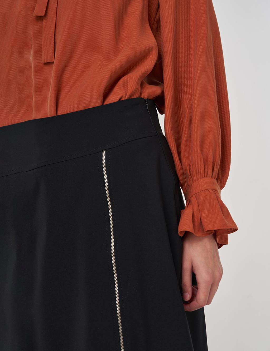 Fermuar Detaylı Çan Etek Siyah 